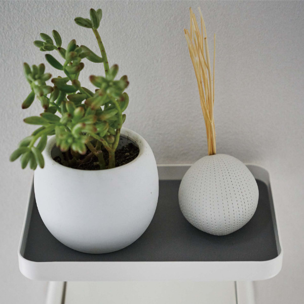 山崎実業 Plate トイレットペーパーホルダー上ラック プレート ( 棚 ラック 小物置き スマホ置き 小物トレー 予備 ストッカー トイレットペーパーホルダー ペーパーホルダー 上 ホルダー上 白 )