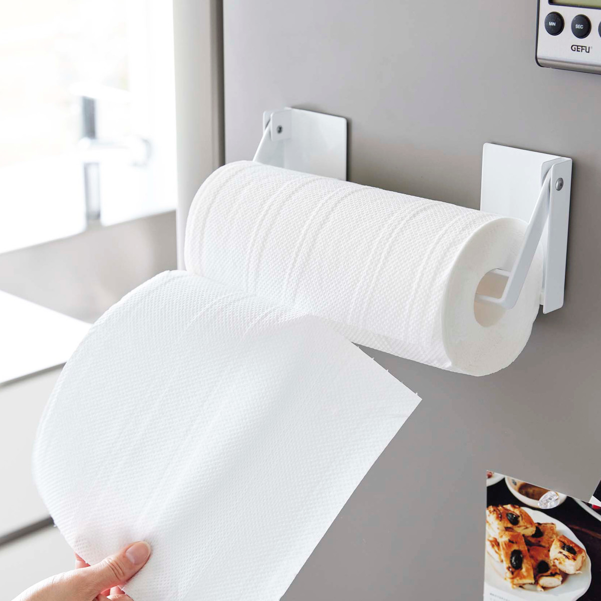 山崎実業 tower 片手でカットマグネット挟み込み式キッチンペーパーホルダー タワー ( 4903208014502 山崎実業 タワーシリーズ マグネット キッチンペーパーホルダー 片手でカット 挟み込み式 ) 【ホワイト】 ホワイト