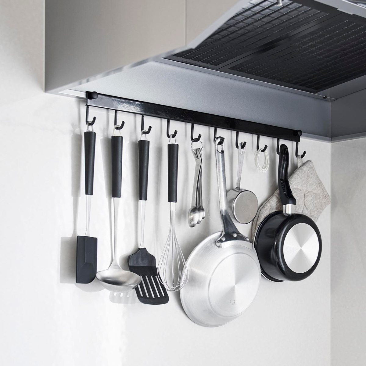 山崎実業 tower レンジフードフック タワー 10連 ( 4903208017435 タワーシリーズ レンジフード10連 10連フック フック レンジフック レンジハンガー キッチン収納 レンジフード ) 【ブラック】 ブラック