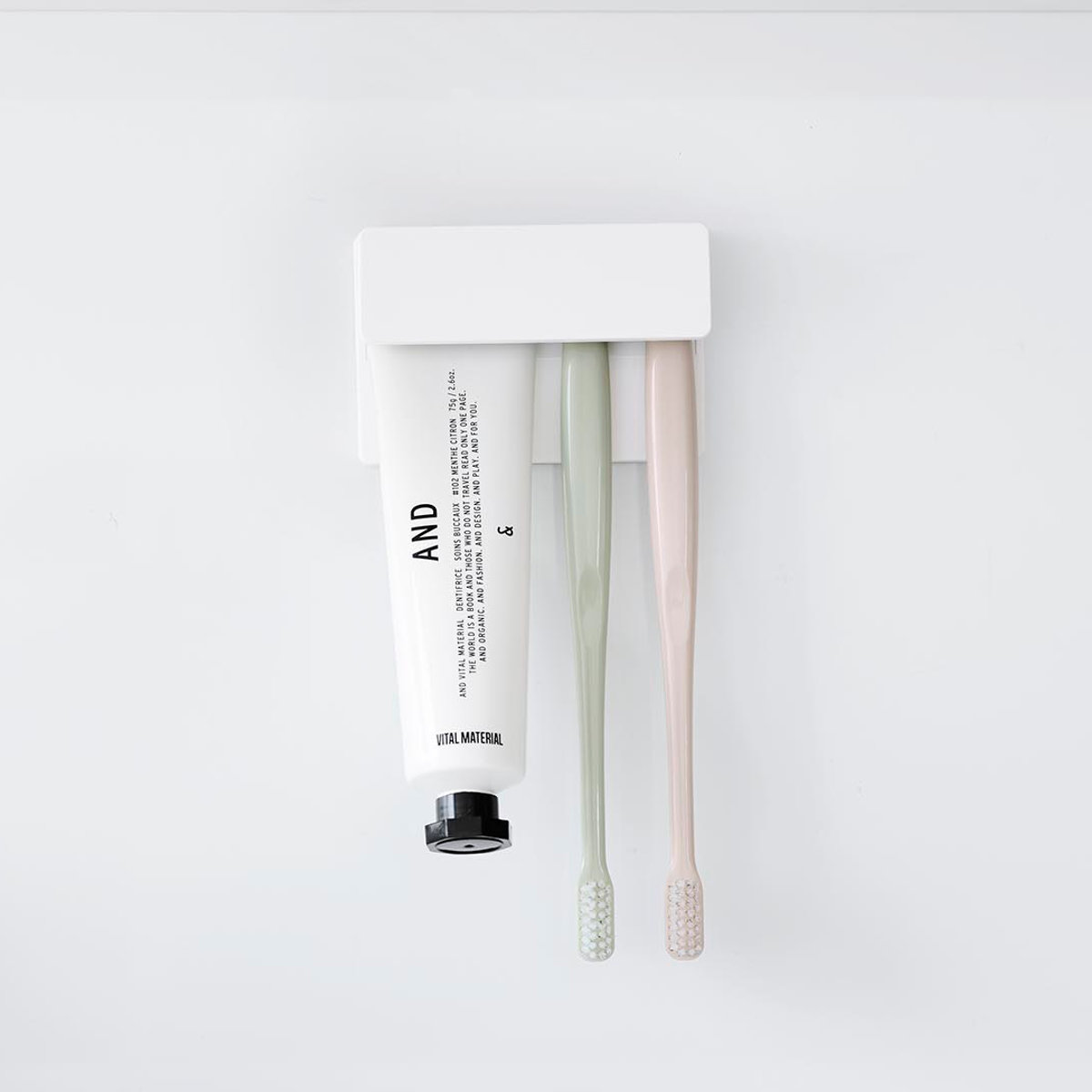 山崎実業 tower フィルムフック差し込み式歯ブラシ&チューブホルダー タワー W9 ( 4903208014953 タワーシリーズ フィルムフック 差し込み式 歯ブラシ&チューブ ホルダー 差し込み ) 【ホワイト】 ホワイト