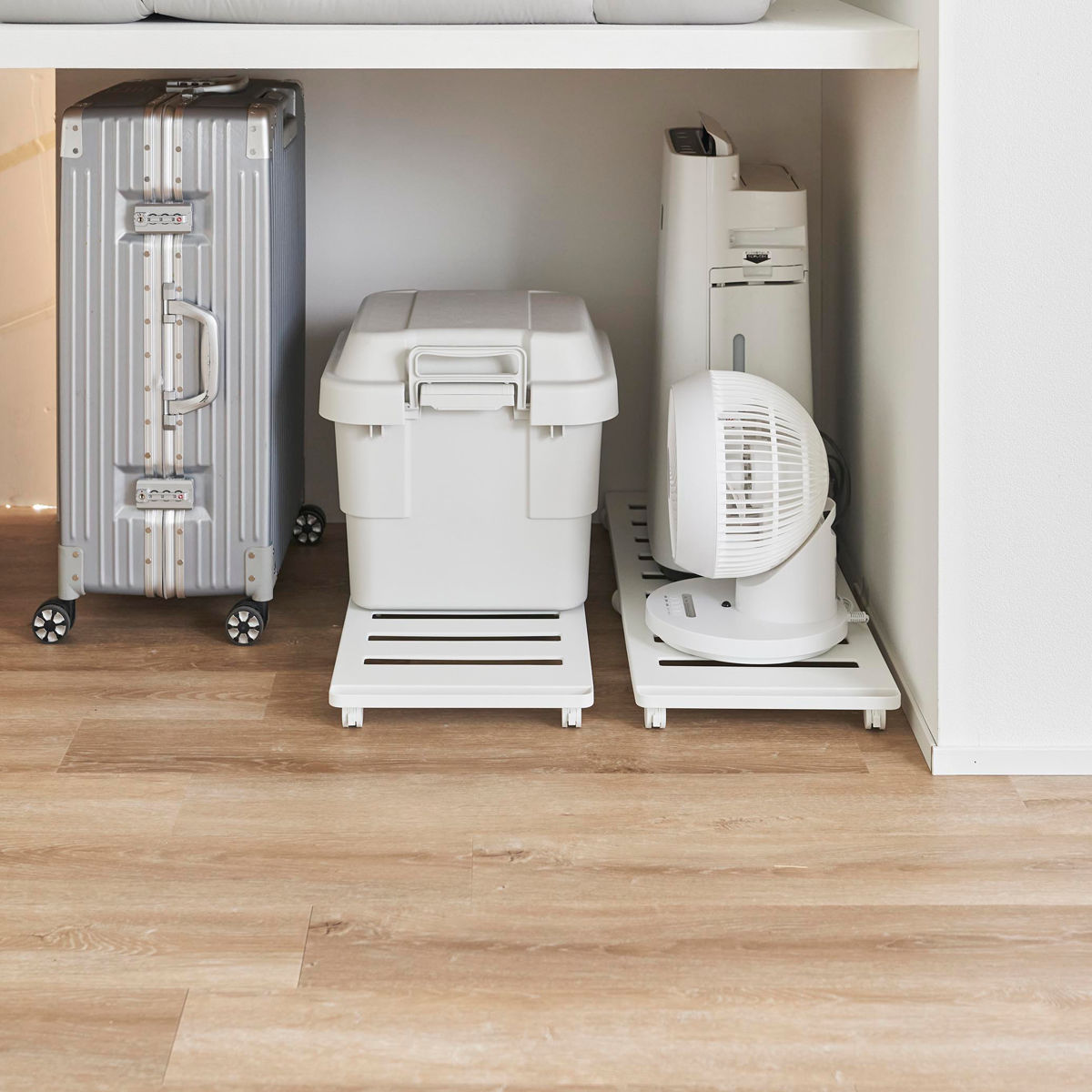 山崎実業 tower 押入れ収納ロング台車 タワー ( 4903208014175 タワーシリーズ 押入れ収納 台車 ロング台車 取っ手付き キャリーワゴン キャリー キャリー台車 ラック キャスター付きラック ハンドル付き ロング スリム ) 【ブラック】 ブラック