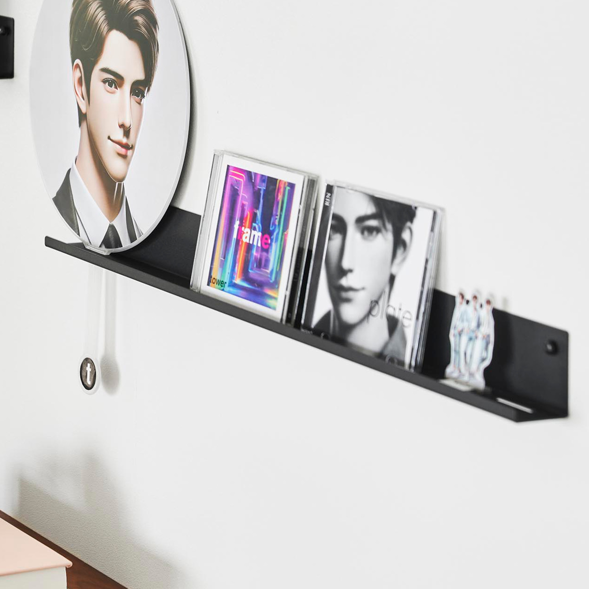 山崎実業 tower ウォール推し活ラック タワー 石こうボード壁対応 ( 4903208037440 タワーシリーズ ウォールラック ラック 推し活ラック ディスプレイ ウォール 壁面収納 収納 壁面 壁付け 棚 シェルフ 壁付け棚 小物置き ) 【ブラック】 ブラック