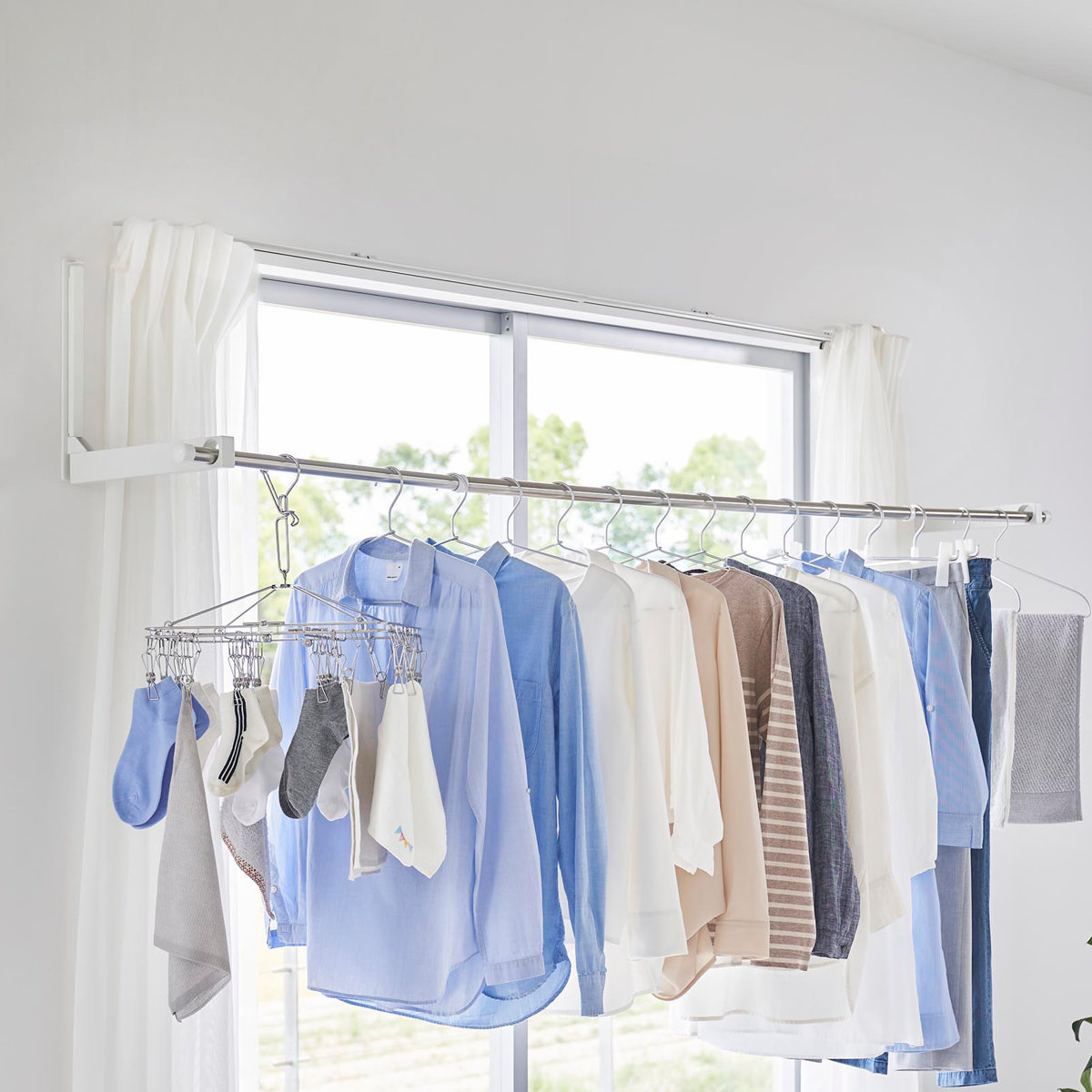 山崎実業 tower ウォール折り畳み物干し竿ホルダー タワー 2個組 石こうボード壁対応 ( 4903208019217 タワーシリーズ 折り畳み物干し竿ホルダー 壁対応 石こうボード 物干し竿ホルダー 竿ホルダー 2個 ) 【ホワイト】 ホワイト