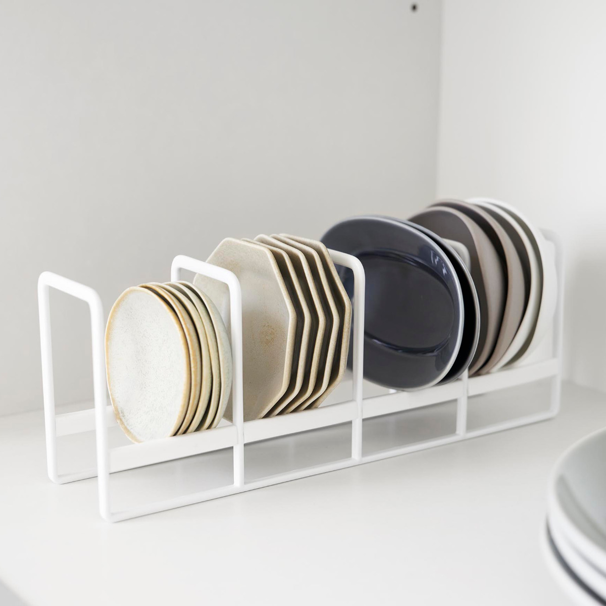 山崎実業 tower 豆皿収納ラック タワー ( 4903208013956 タワーシリーズ 豆皿 収納ラック 豆皿収納 お皿 スタンド 皿スタンド プレートスタンド 省スペース ディッシュ ラック 収納 食器 皿 食器立て 食器棚収納 プレート ) 【ホワイト】 ホワイト