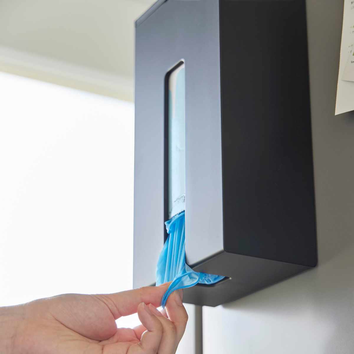 山崎実業 tower マグネット使い捨て手袋ホルダー タワー ( 4903208013796 タワーシリーズ 使い捨て手袋ホルダー マグネット ホルダー 使い捨て手袋 使い捨て手袋収納 収納 ストッカー コンパクト ) 【ホワイト】 ホワイト