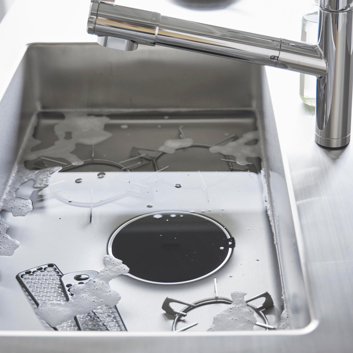 山崎実業 tower マグネット浸け置き洗いキャップ タワー ( 4903208013161 タワーシリーズ 浸け置き洗いキャップ マグネット シンク 食洗機対応 磁石 浮かせる シンク用 ふた カバー キッチン シンク掃除 つけ置き 台所 栓 浸け ) 【ホワイト】 ホワイト