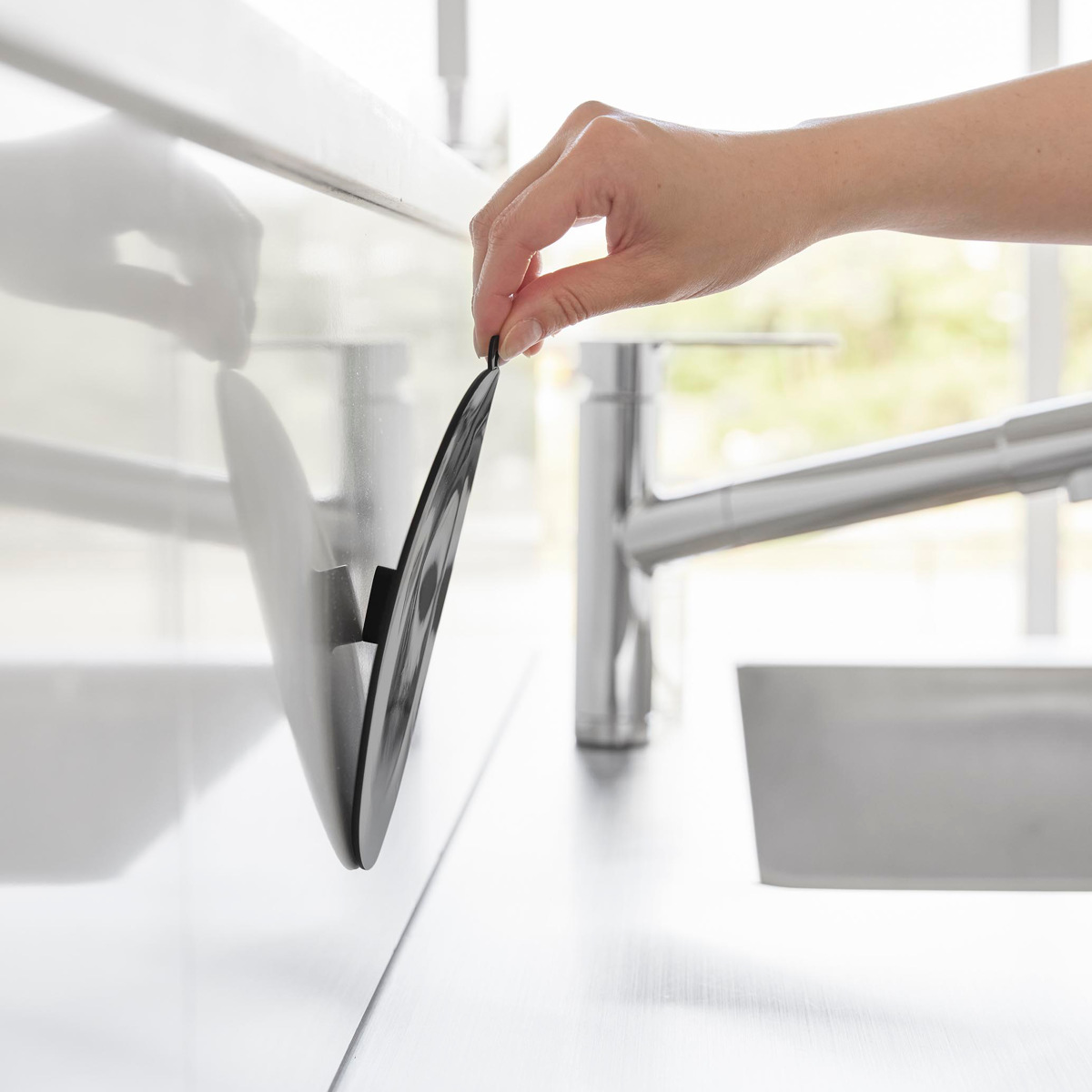 山崎実業 tower マグネット浸け置き洗いキャップ タワー ( 4903208013161 タワーシリーズ 浸け置き洗いキャップ マグネット シンク 食洗機対応 磁石 浮かせる シンク用 ふた カバー キッチン シンク掃除 つけ置き 台所 栓 浸け ) 【ホワイト】 ホワイト