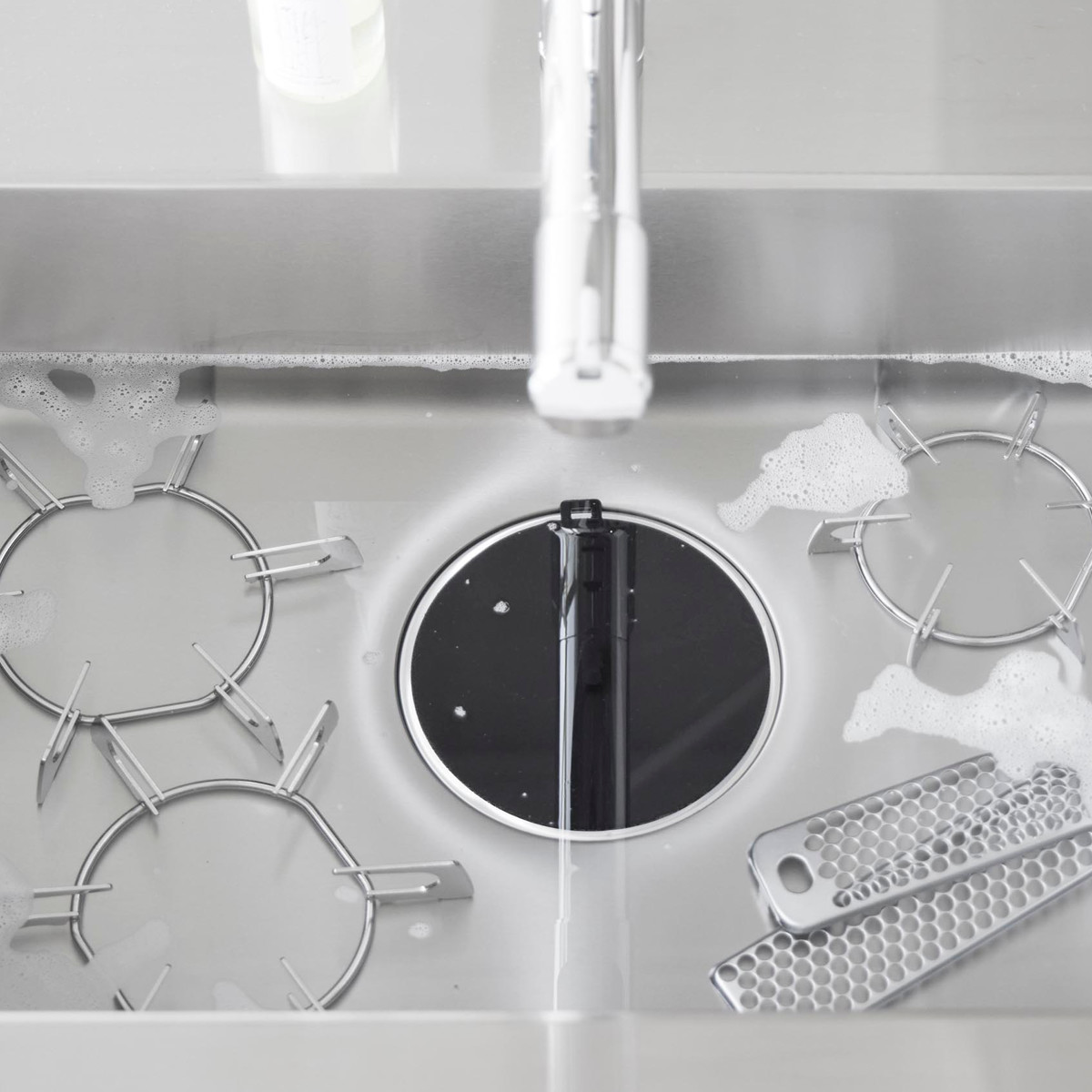 山崎実業 tower マグネット浸け置き洗いキャップ タワー ( 4903208013161 タワーシリーズ 浸け置き洗いキャップ マグネット シンク 食洗機対応 磁石 浮かせる シンク用 ふた カバー キッチン シンク掃除 つけ置き 台所 栓 浸け ) 【ホワイト】 ホワイト