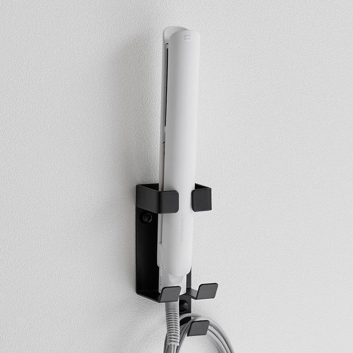 山崎実業 tower ウォールヘアーアイロンホルダー タワー 石こうボード壁対応 ( 4903208013451 タワーシリーズ ヘアーアイロンホルダー 石こうボード壁 壁面 ヘアアイロン ヘアアイロンホルダー ) 【ブラック】 ブラック