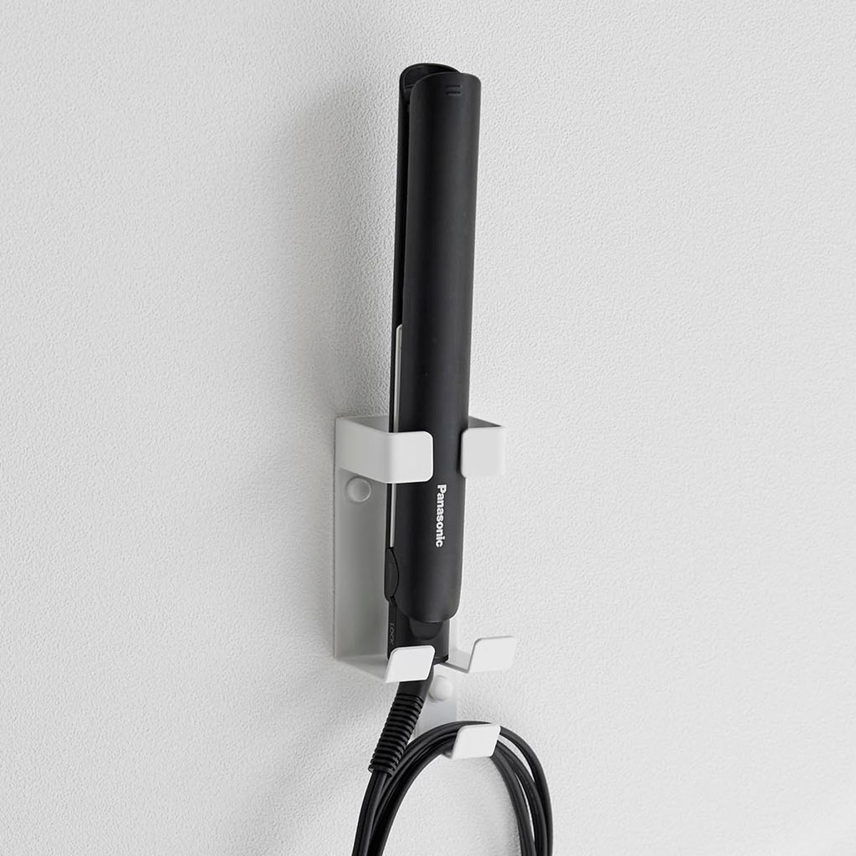 山崎実業 tower ウォールヘアーアイロンホルダー タワー 石こうボード壁対応 ( 4903208013451 タワーシリーズ ヘアーアイロンホルダー 石こうボード壁 壁面 ヘアアイロン ヘアアイロンホルダー ) 【ブラック】 ブラック