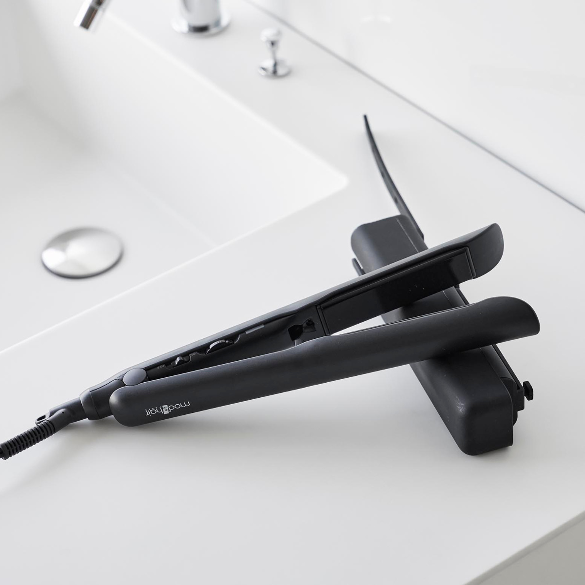 山崎実業 Beautes シリコーンヘアーアイロンカバー ボーテス L ( 4903208052986 ボーテスシリーズ シリコーンカバー ヘアーアイロンカバー ヘアアイロン ストレート カール コテ シリコンカバー シリコーン へアイロンカバー ) 【ブラック】 ブラック