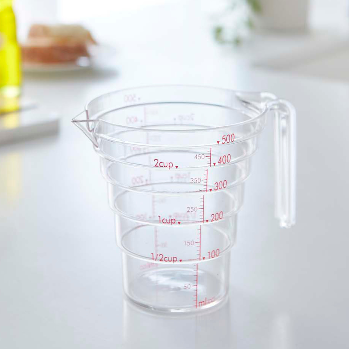 山崎実業 電子レンジ対応 段々計量カップ 500ML ( 4903208027007 軽量カップ メジャーカップ 食洗機対応 500ml 持ち手付き 透明 見やすい 料理 製菓 お菓子作り 計量カップ クリア 計量コップ 計量器具 )