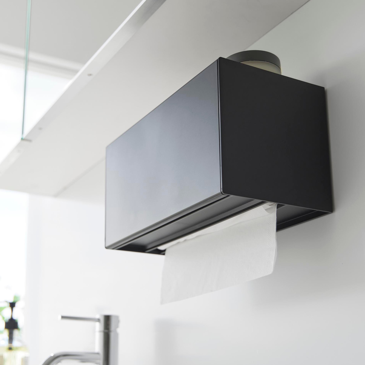 山崎実業 tower フィルムフックペーパータオルディスペンサー タワー ( 4903208013772 タワーシリーズ ペーパータオルディスペンサー フィルムフック ペーパータオルケース ペーパータオルホルダー ) 【ブラック】 ブラック