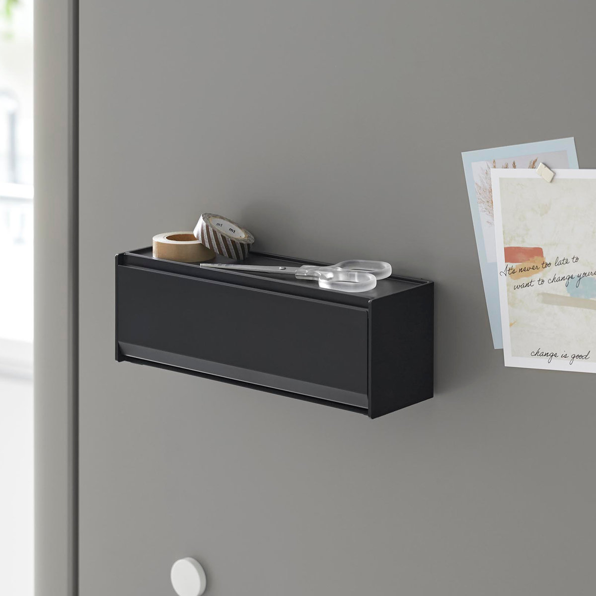 山崎実業 tower マグネットマスキングテープ収納ケース タワー ( 4903208013536 タワーシリーズ マスキングテープ収納ケース 磁石 マグネット 冷蔵庫収納 マステ収納 マステ マスキングテープ フラップ式 ) 【ブラック】 ブラック