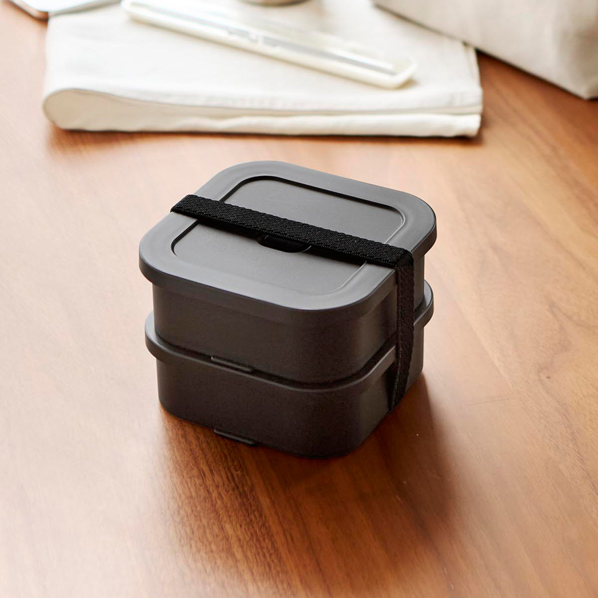 山崎実業 tower 冷凍ごはん容器&バルブ付き密閉ランチボックスセット タワー ( 4903208013659 タワーシリーズ 冷凍ごはん容器 密閉ランチボックス 食洗機対応 電子レンジ対応 弁当箱 レンジ対応 食洗機 保存容器 冷凍 2段 ) 【ブラック】 ブラック