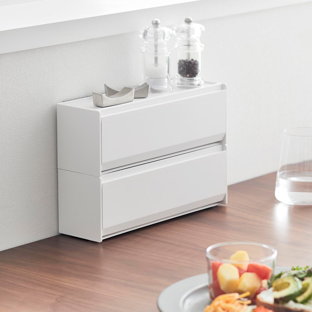 山崎実業 tower マグネットカトラリーケース タワー ( 4903208084628 タワーシリーズ カトラリーケース 磁石 マグネット 浮かせる収納 浮かせて収納 フラップ式 カトラリー収納 箸入れ 食卓 卓上 ) 【ブラック】 ブラック