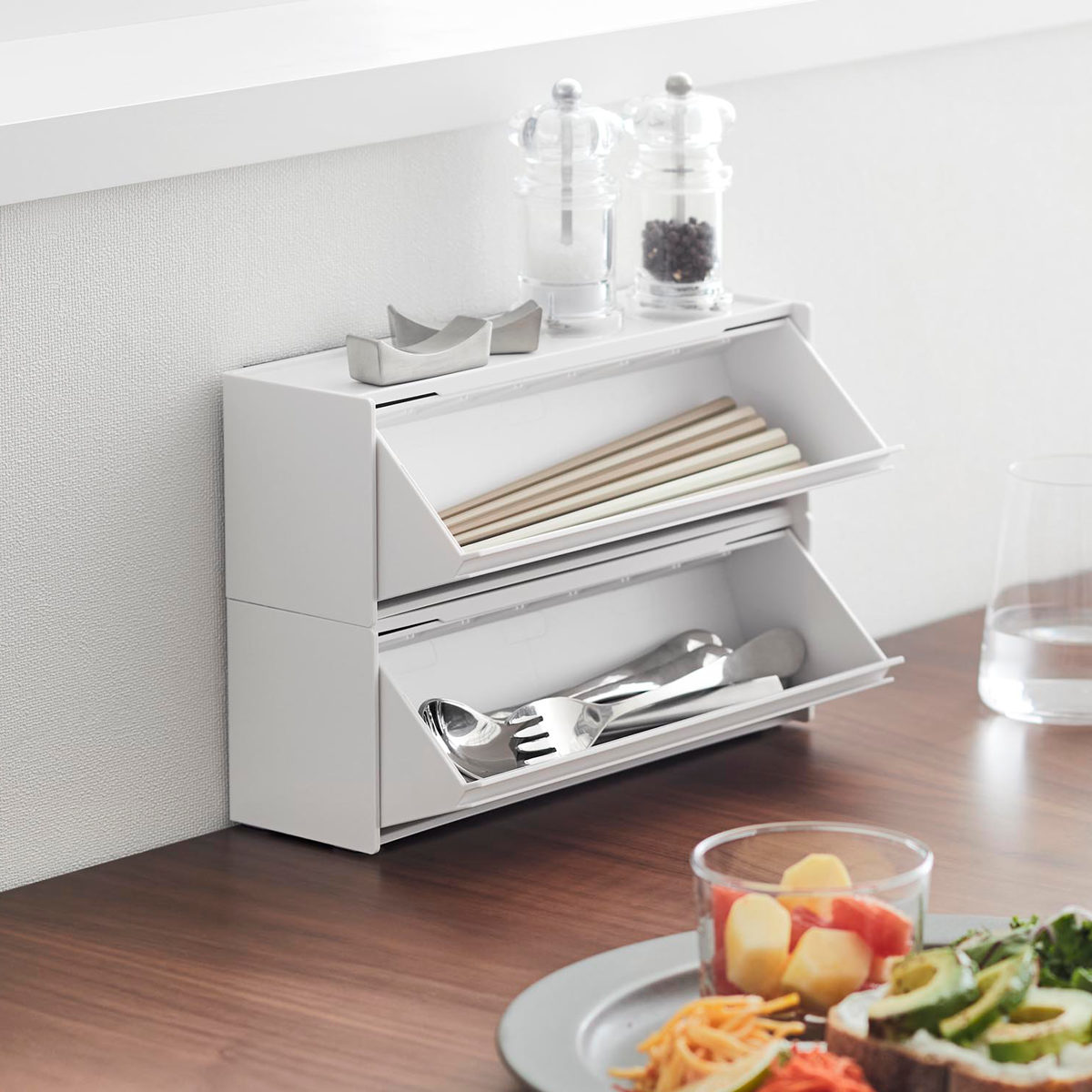 山崎実業 tower マグネットカトラリーケース タワー ( 4903208084628 タワーシリーズ カトラリーケース 磁石 マグネット 浮かせる収納 浮かせて収納 フラップ式 カトラリー収納 箸入れ 食卓 卓上 ) 【ブラック】 ブラック