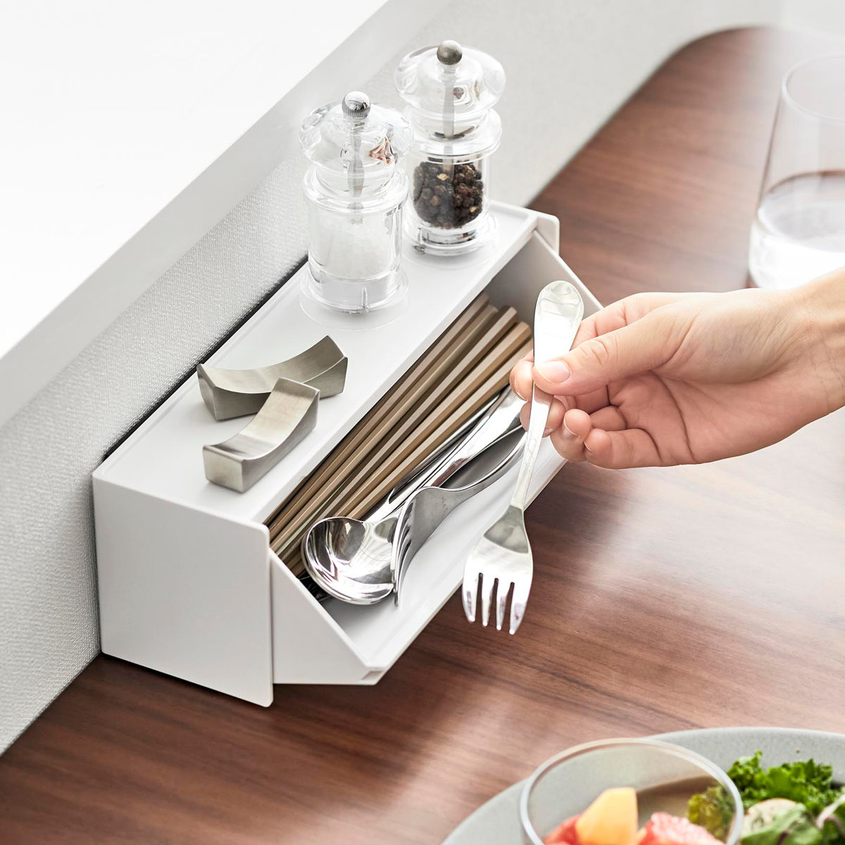 山崎実業 tower マグネットカトラリーケース タワー ( 4903208084628 タワーシリーズ カトラリーケース 磁石 マグネット 浮かせる収納 浮かせて収納 フラップ式 カトラリー収納 箸入れ 食卓 卓上 ) 【ブラック】 ブラック