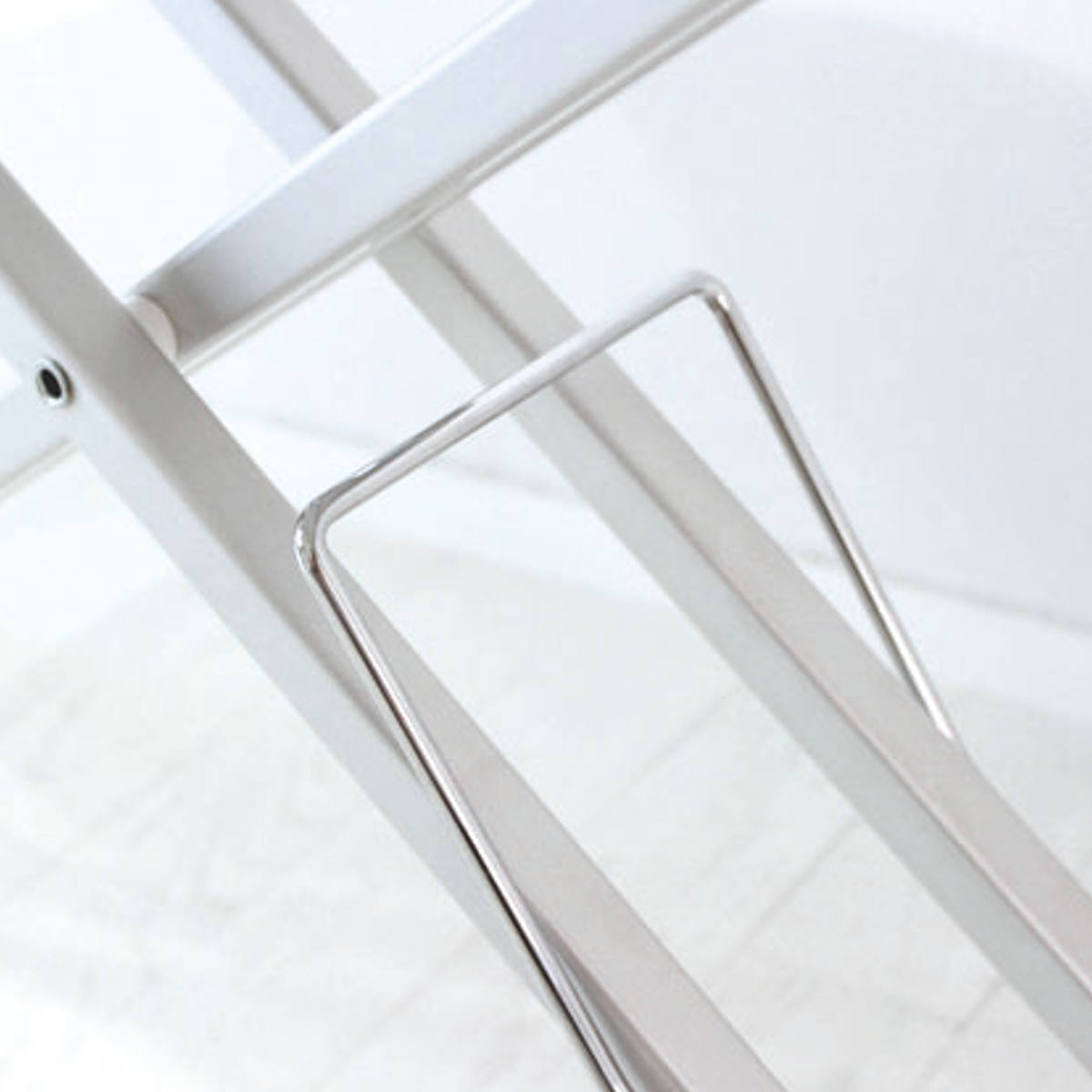 山崎実業 スタンド式解決プレス アルミ脚 ( 4903208076111 アイロン台 15段階調節 アイロン掛け 高さ調整 アルミ アイロン 台 作業台 スタンド式 アイロン置き 15段階 軽量 )