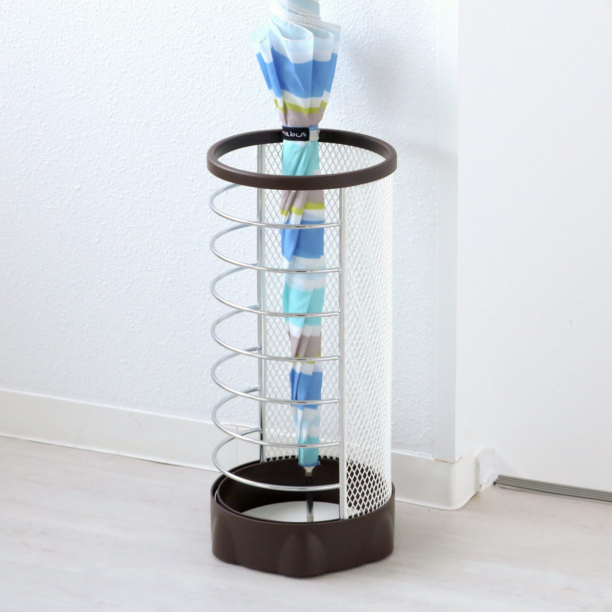 山崎実業 カサタテXチェンジ 丸型 ( 4903208061810 傘立て メッシュ 丸型 Xチェンジ 傘たて アンブレラスタンド傘 かさ立て 玄関 収納 おしゃれ スタンド カサ立て かさたて 傘置き 大容量 玄関収納 折りたたみ傘 ) 【ブラウン】 ブラウン