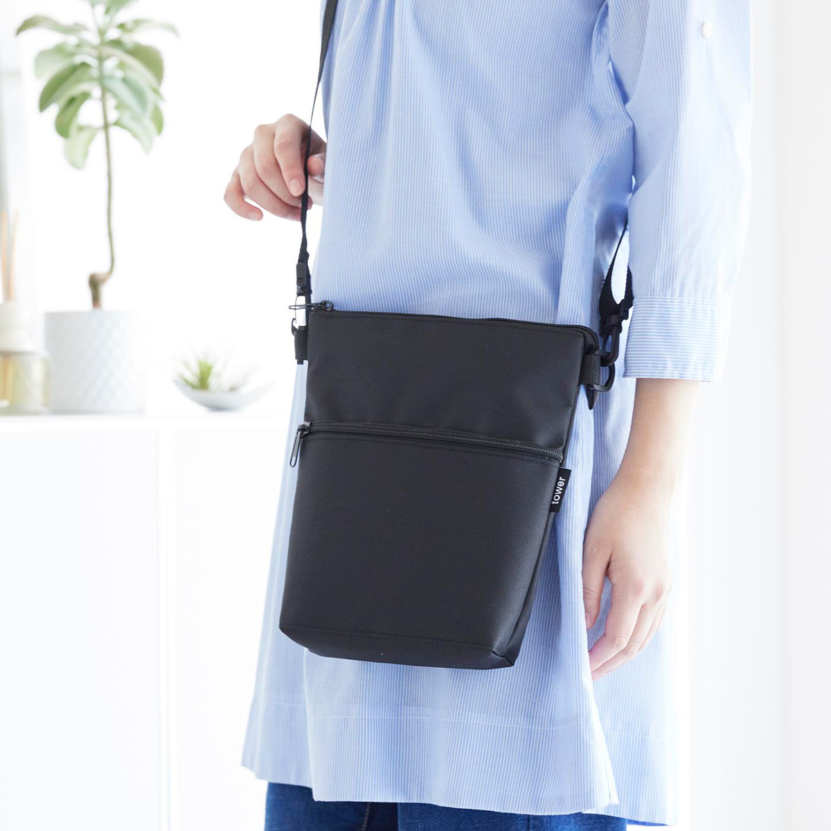 山崎実業 tower コンビニちょい買い保冷&保温バッグ タワー ( 4903208101653 タワーシリーズ 保冷&保温バッグ ミニバッグ 保冷バッグ 保温バッグ 保冷かばん 保温かばん ショルダーバッグ コンパクト ) 【ライトグレー】 ライトグレー