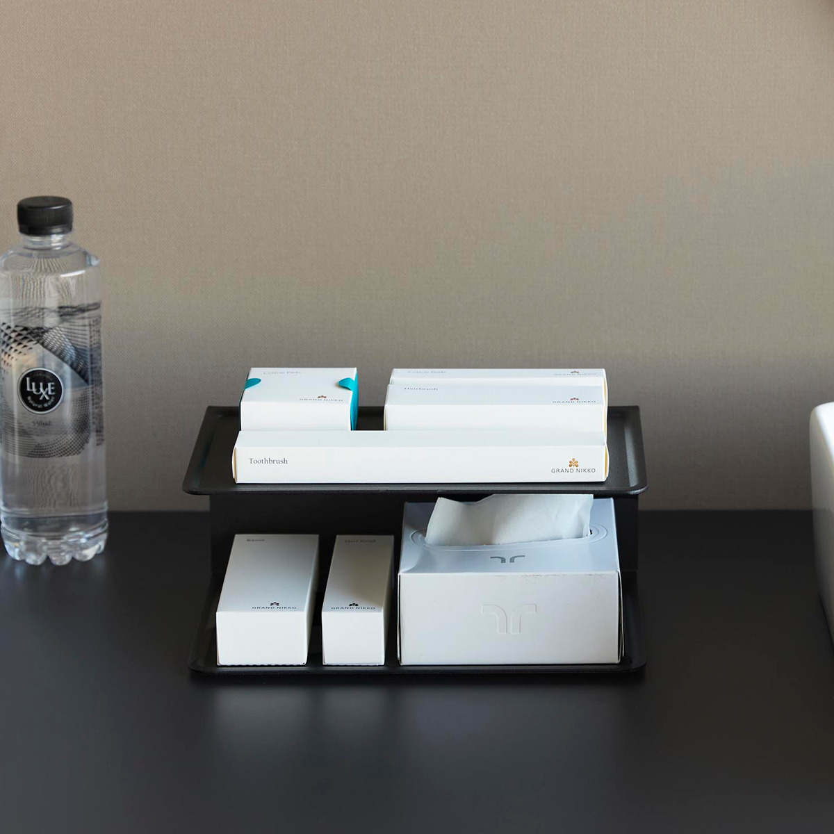 山崎実業 tower アメニティー収納 タワー 2段 ( 4903208100922 タワーシリーズ 2段収納 アメニティ収納 ホテルライク スチール製 インテリア 小物置き 洗面 洗面収納 すっきり スッキリ トレー ) 【ホワイト】 ホワイト