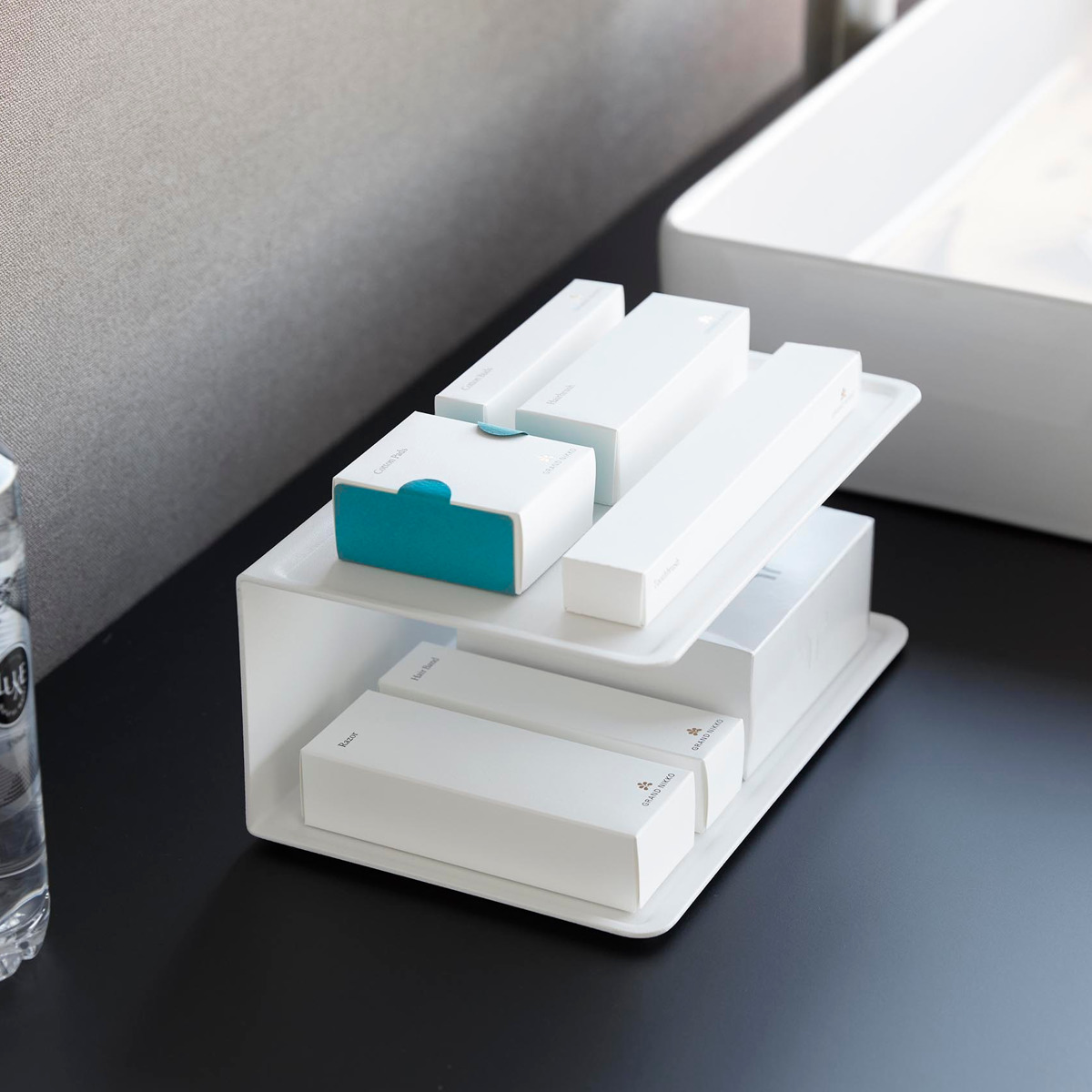 山崎実業 tower アメニティー収納 タワー 2段 ( 4903208100922 タワーシリーズ 2段収納 アメニティ収納 ホテルライク スチール製 インテリア 小物置き 洗面 洗面収納 すっきり スッキリ トレー ) 【ホワイト】 ホワイト