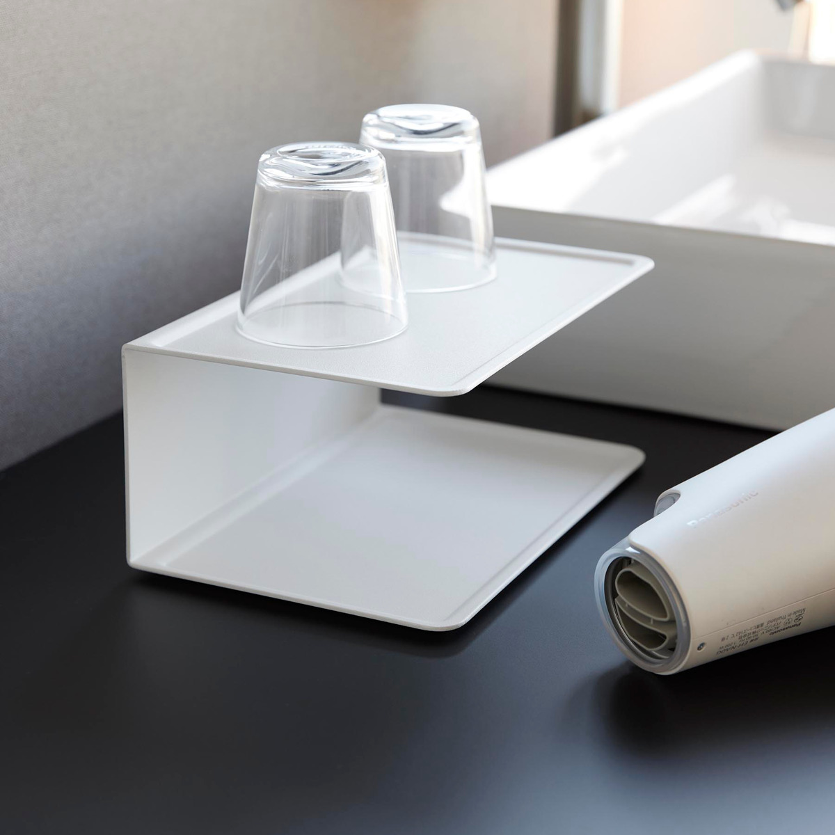 山崎実業 tower アメニティー収納 タワー 2段 ( 4903208100922 タワーシリーズ 2段収納 アメニティ収納 ホテルライク スチール製 インテリア 小物置き 洗面 洗面収納 すっきり スッキリ トレー ) 【ホワイト】 ホワイト