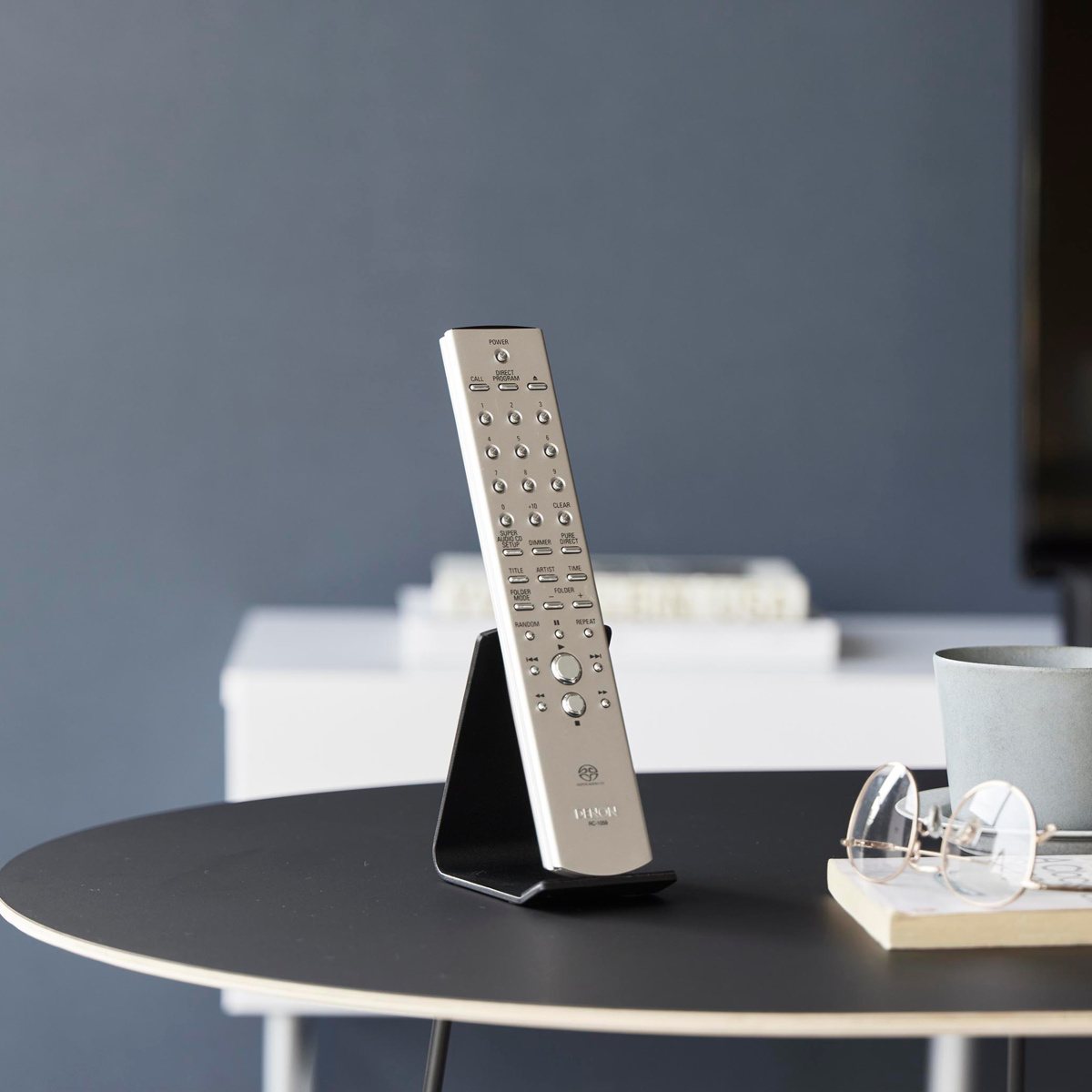 山崎実業 tower リモコンスタンド タワー ( 4903208100908 タワーシリーズ リモコン スタンド スマホスタンド 収納 スチール製 リモコン立て シンプル ディスプレイ ディスプレイ収納 ) 【ホワイト】 ホワイト