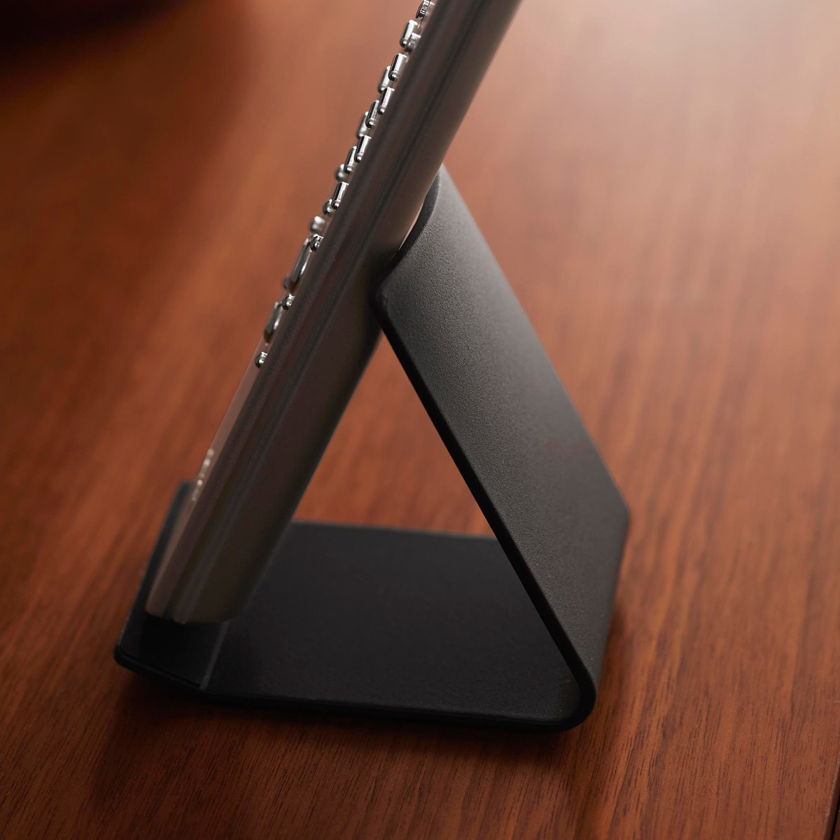 山崎実業 tower リモコンスタンド タワー ( 4903208100908 タワーシリーズ リモコン スタンド スマホスタンド 収納 スチール製 リモコン立て シンプル ディスプレイ ディスプレイ収納 ) 【ホワイト】 ホワイト