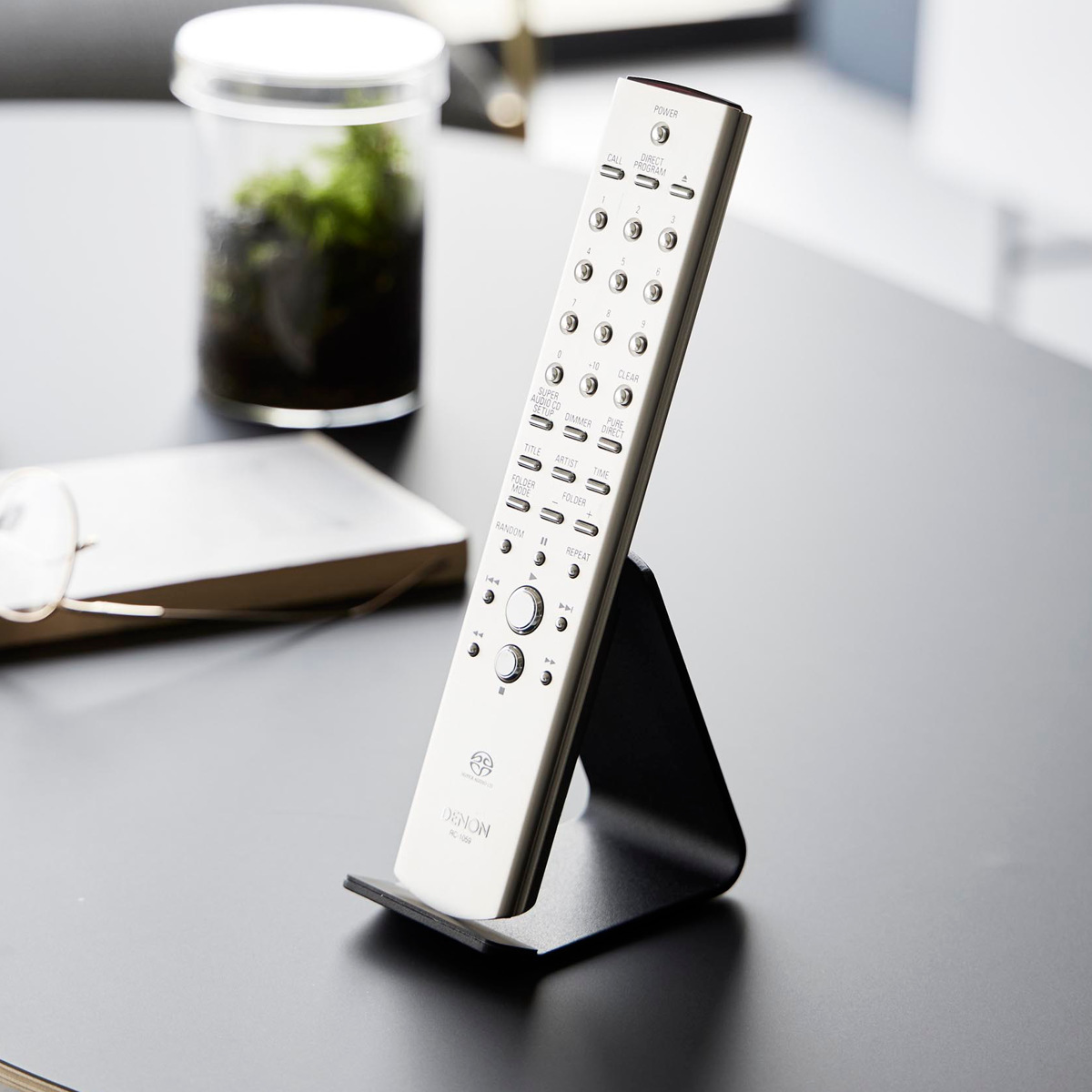 山崎実業 tower リモコンスタンド タワー ( 4903208100908 タワーシリーズ リモコン スタンド スマホスタンド 収納 スチール製 リモコン立て シンプル ディスプレイ ディスプレイ収納 ) 【ホワイト】 ホワイト