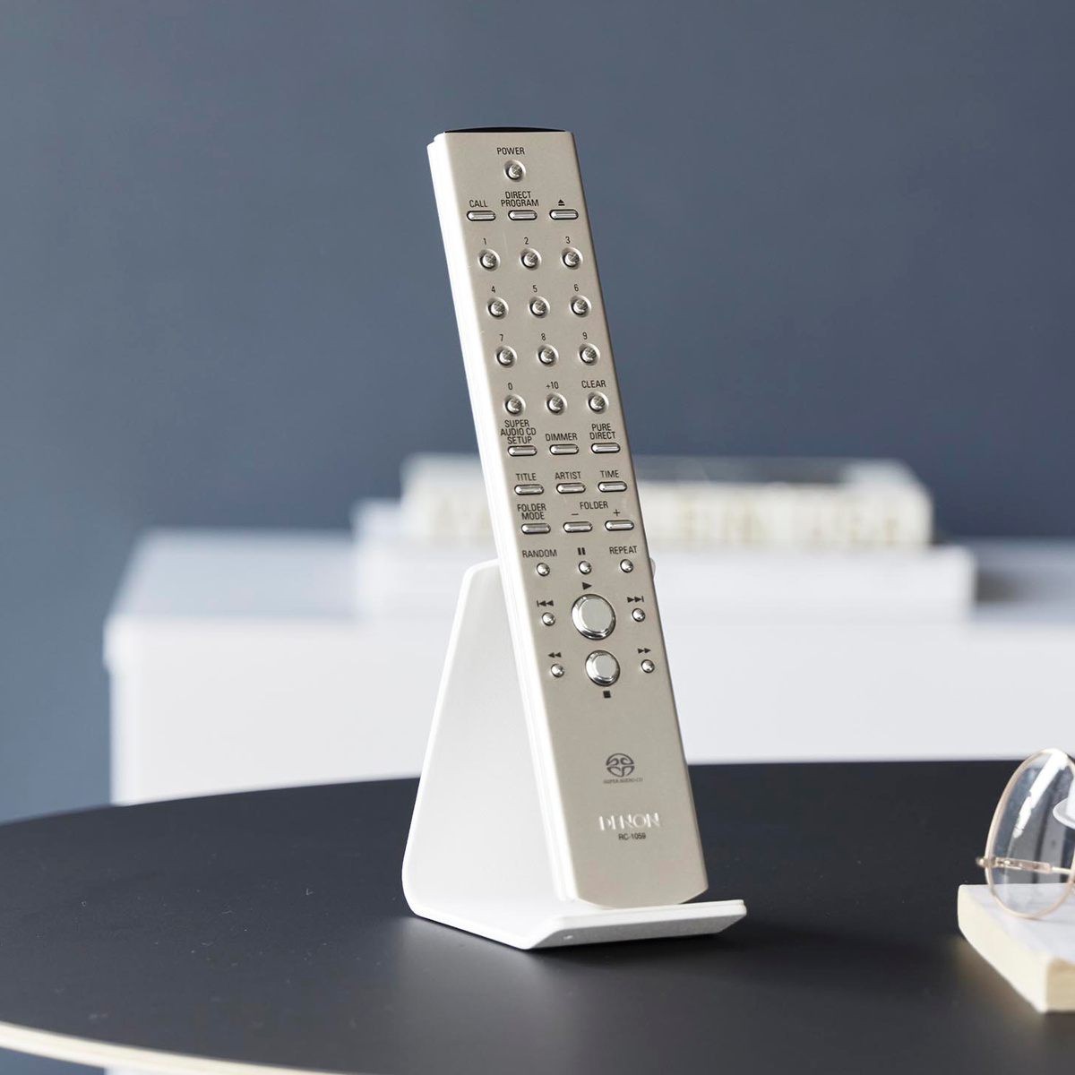 山崎実業 tower リモコンスタンド タワー ( 4903208100908 タワーシリーズ リモコン スタンド スマホスタンド 収納 スチール製 リモコン立て シンプル ディスプレイ ディスプレイ収納 ) 【ホワイト】 ホワイト