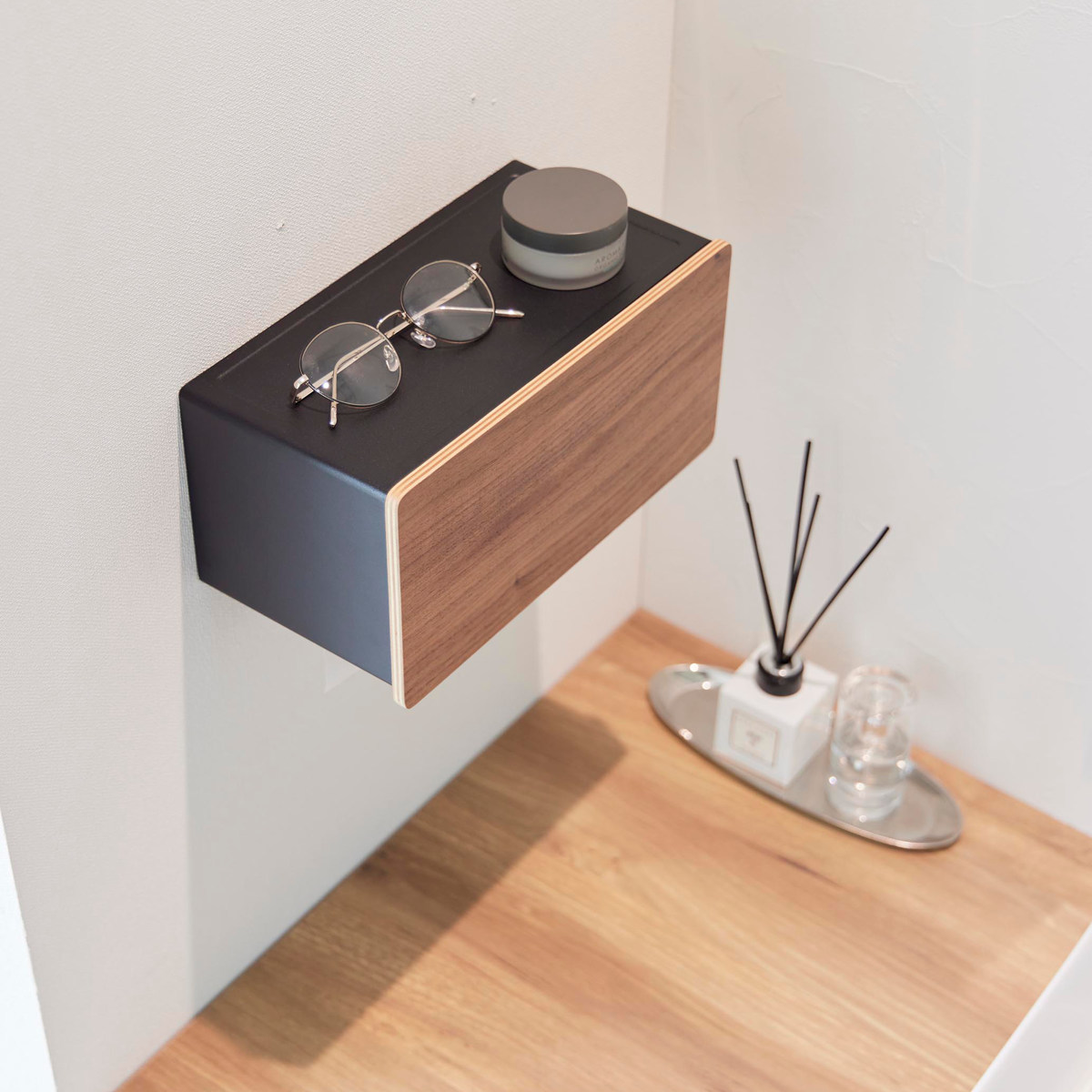 山崎実業 RIN ウォールペーパータオルディスペンサー リン 石こうボード壁対応 ( 4903208101141 リンシリーズ ウォールペーパー タオルディスペンサー 石こうボード 壁面収納 浮かせる収納 浮かせて収納 ) 【ナチュラル】 ナチュラル