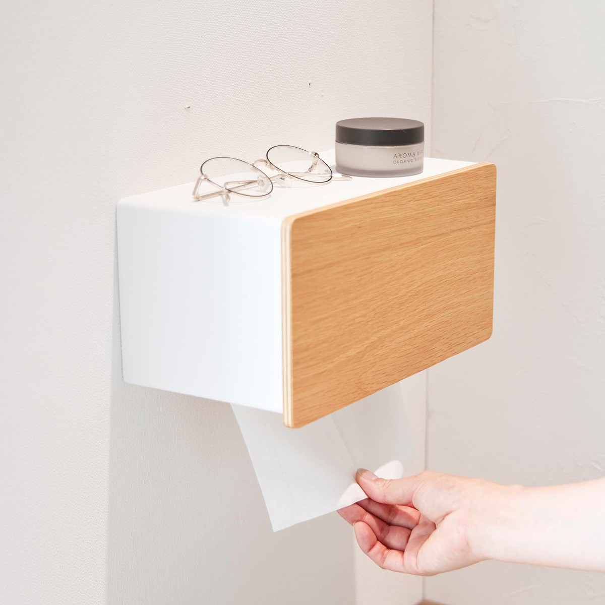 山崎実業 RIN ウォールペーパータオルディスペンサー リン 石こうボード壁対応 ( 4903208101141 リンシリーズ ウォールペーパー タオルディスペンサー 石こうボード 壁面収納 浮かせる収納 浮かせて収納 ) 【ナチュラル】 ナチュラル