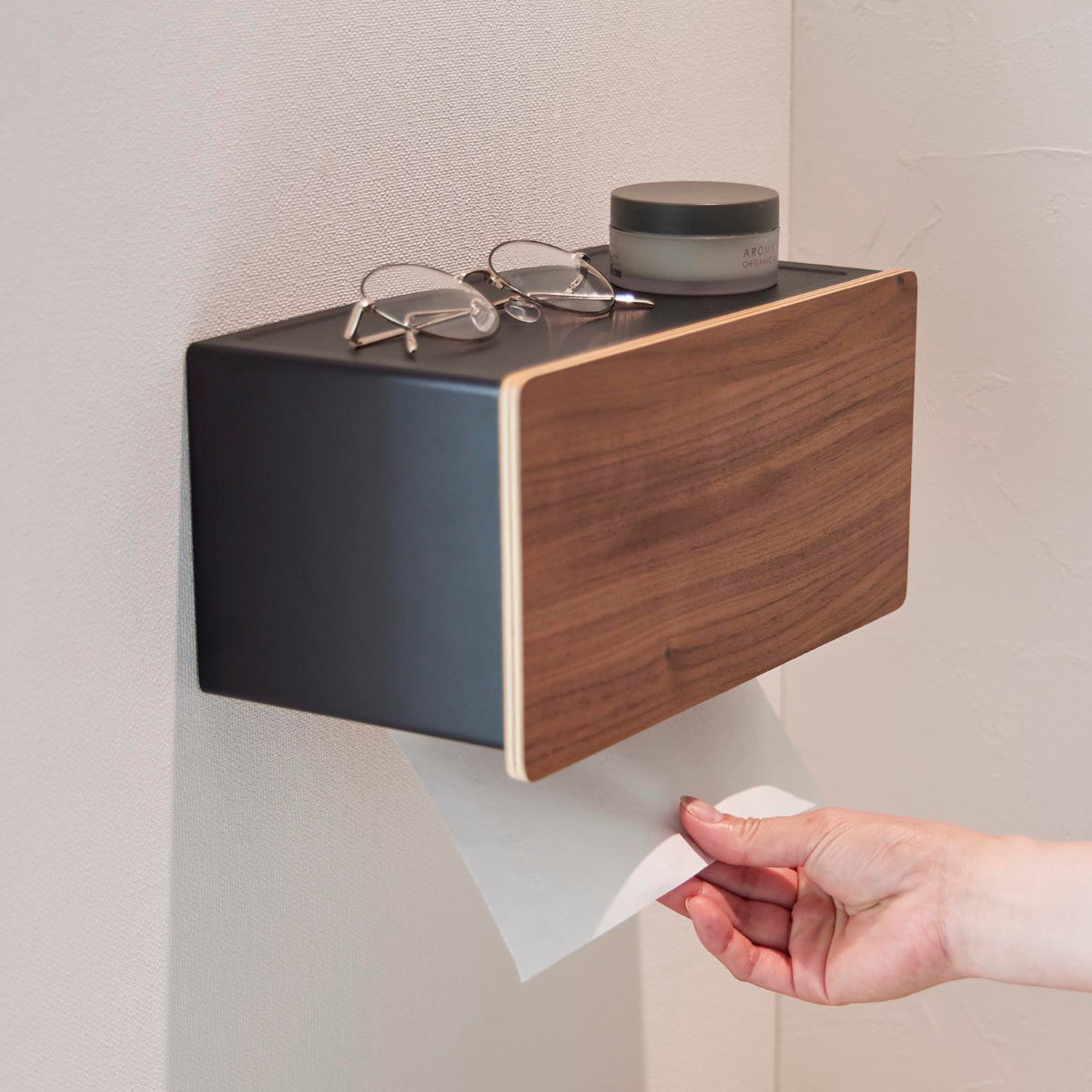 山崎実業 RIN ウォールペーパータオルディスペンサー リン 石こうボード壁対応 ( 4903208101141 リンシリーズ ウォールペーパー タオルディスペンサー 石こうボード 壁面収納 浮かせる収納 浮かせて収納 ) 【ナチュラル】 ナチュラル