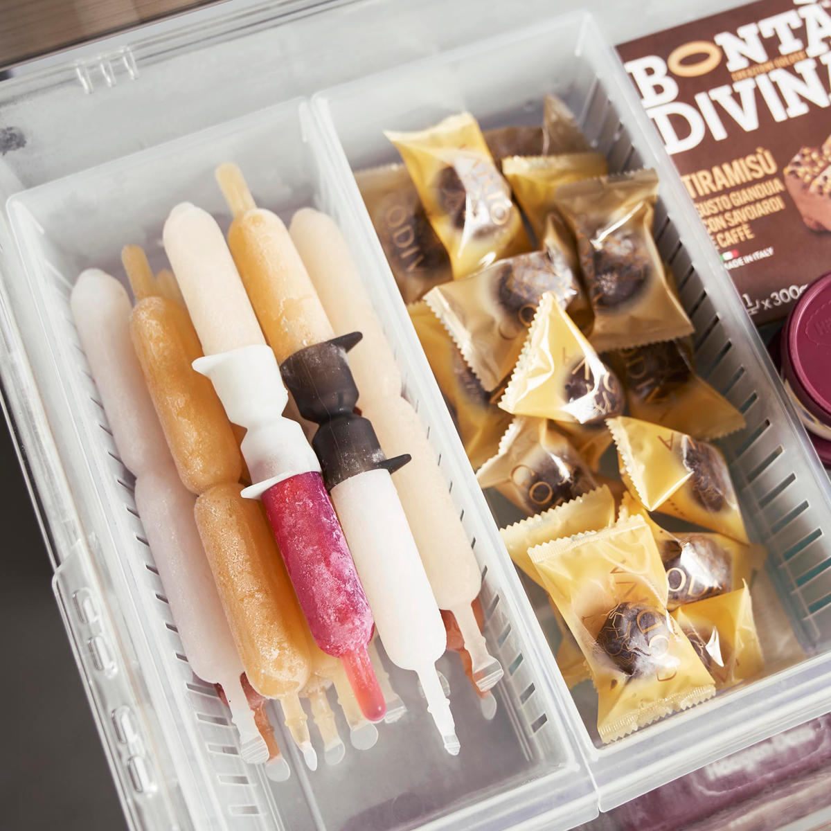 山崎実業 tower シリコーン折るポリジュースアイスカバー タワー 2色セット ホワイト&ブラック ( 4903208101639 タワーシリーズ 折るポリジュース 食洗機対応 シリコーン アイスカバー 2色 ホワイトとブラック セット 2色入り )