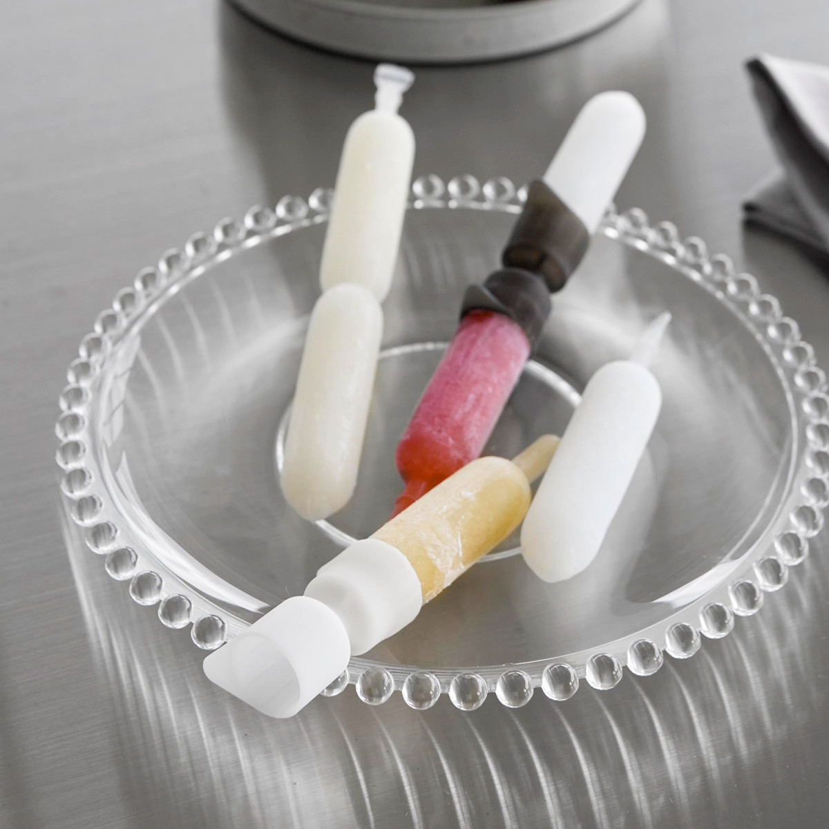 山崎実業 tower シリコーン折るポリジュースアイスカバー タワー 2色セット ホワイト&ブラック ( 4903208101639 タワーシリーズ 折るポリジュース 食洗機対応 シリコーン アイスカバー 2色 ホワイトとブラック セット 2色入り )