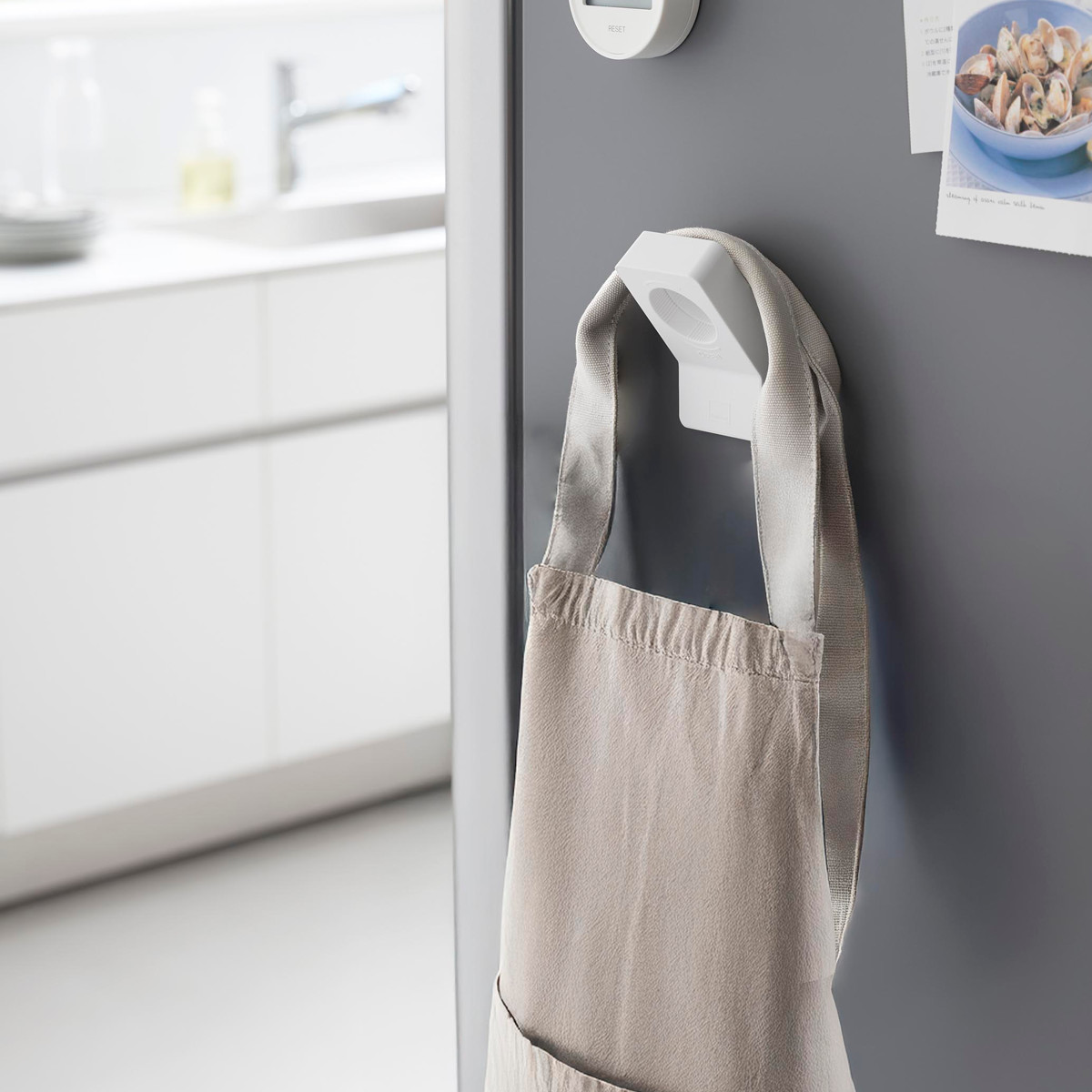 山崎実業 tower フィルムフックキャップオープナー タワー ( 4903208101998 タワーシリーズ キャップオープナー オープナー フィルムフック 貼ってはがせる ペットボトル ペットボトルキャップ フタ開け フック キャップ ) 【ブラック】 ブラック