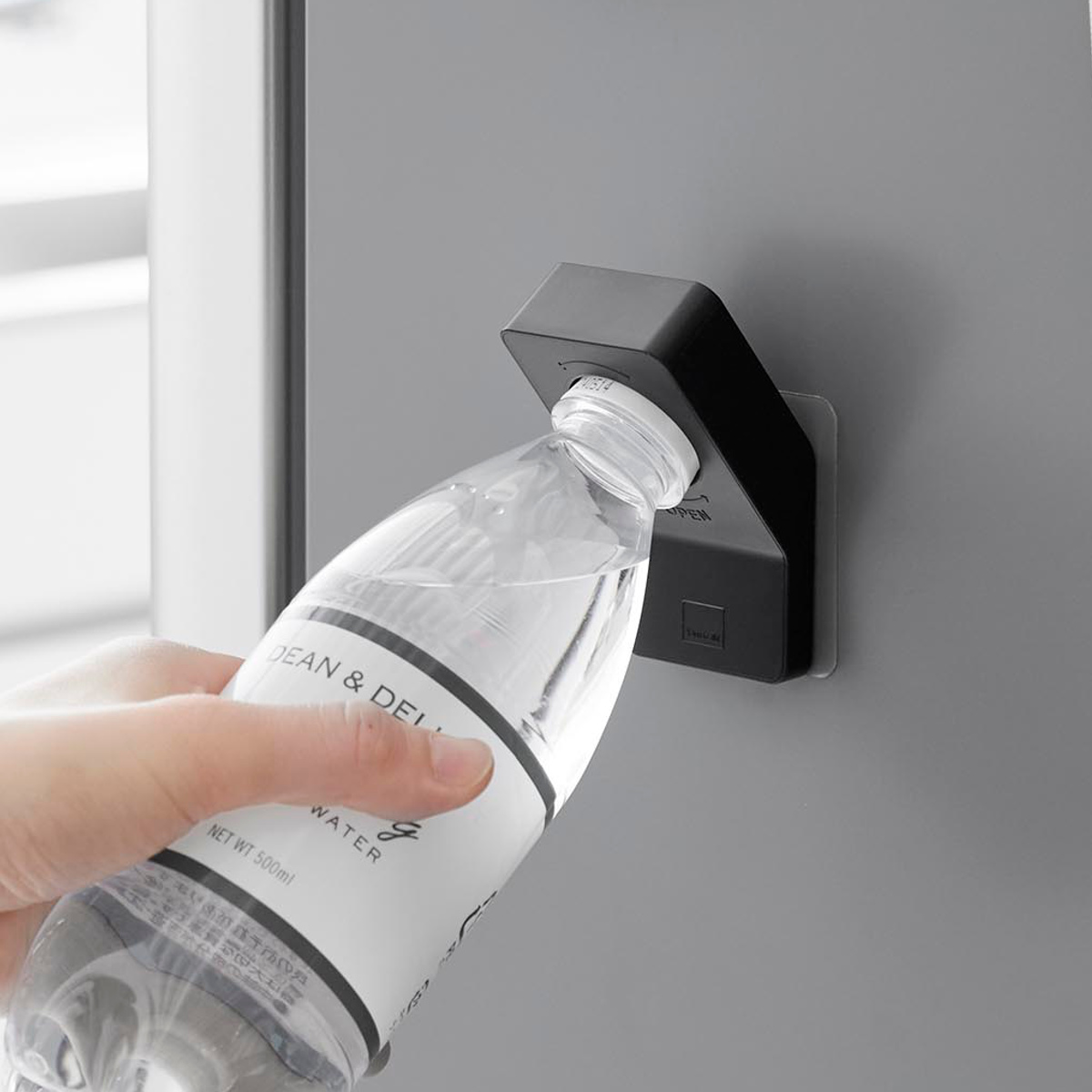 山崎実業 tower フィルムフックキャップオープナー タワー ( 4903208101998 タワーシリーズ キャップオープナー オープナー フィルムフック 貼ってはがせる ペットボトル ペットボトルキャップ フタ開け フック キャップ ) 【ブラック】 ブラック