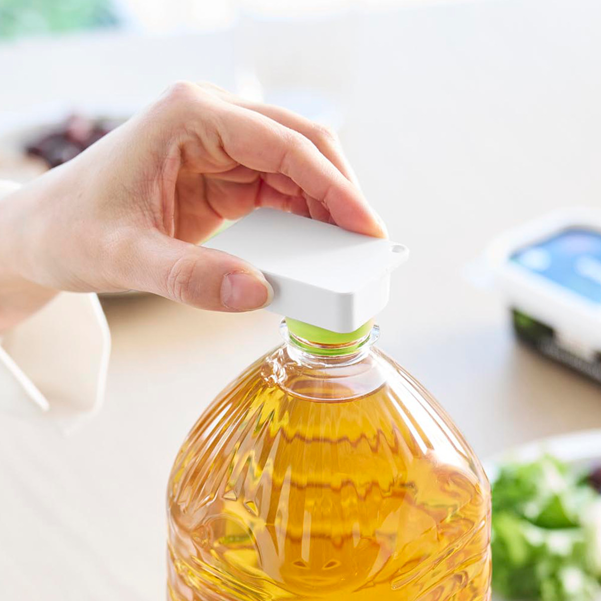 山崎実業 tower 持ち運べるキャップ・プルタブオープナー タワー ( 4903208102018 タワーシリーズ キャップオープナー プルタブオープナー キャップ プルタブ オープナー 持ち運べる ペットボトル フタ開け ストラップ付き ) 【ブラック】 ブラック