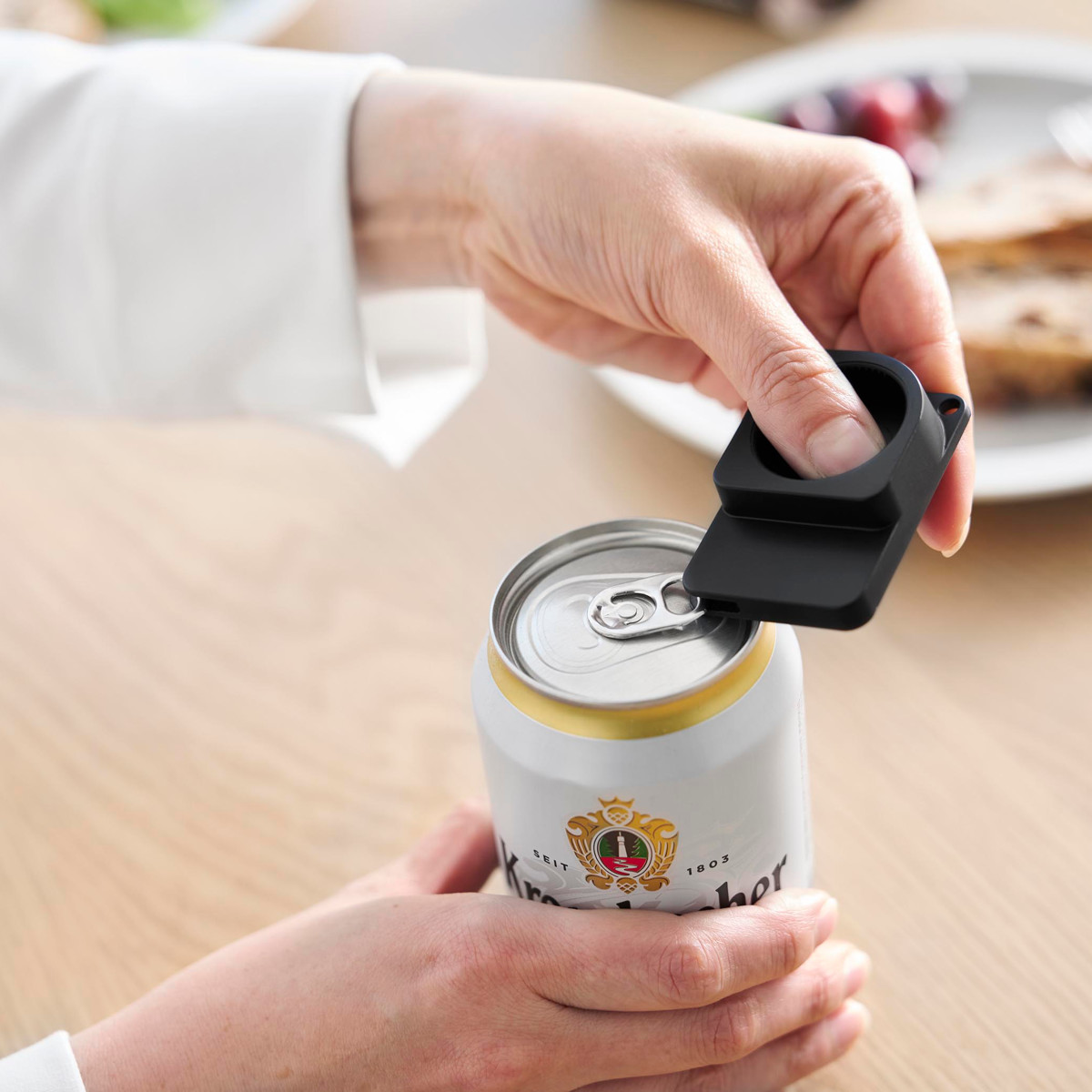 山崎実業 tower 持ち運べるキャップ・プルタブオープナー タワー ( 4903208102018 タワーシリーズ キャップオープナー プルタブオープナー キャップ プルタブ オープナー 持ち運べる ペットボトル フタ開け ストラップ付き ) 【ブラック】 ブラック