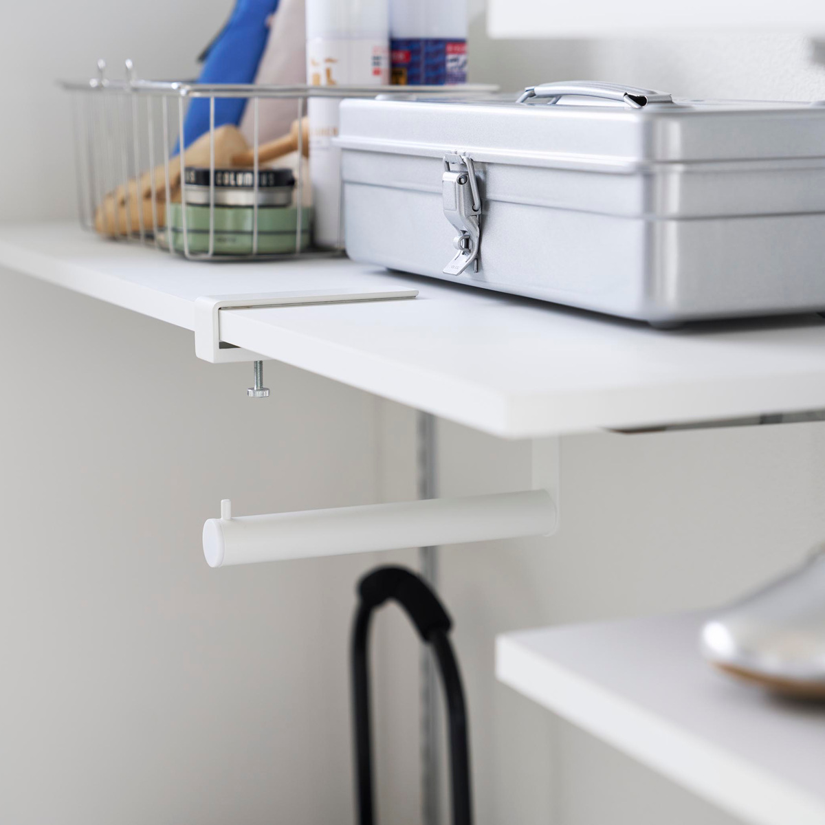 山崎実業 tower 下駄箱中ハンギング傘立て タワー ( 4903208100809 タワーシリーズ ハンギング傘立て 下駄箱中 ハンギング 傘立て 浮かせる収納 浮かせて収納 収納 傘 かさ立て 玄関 引っ掛ける かさ ) 【ホワイト】 ホワイト