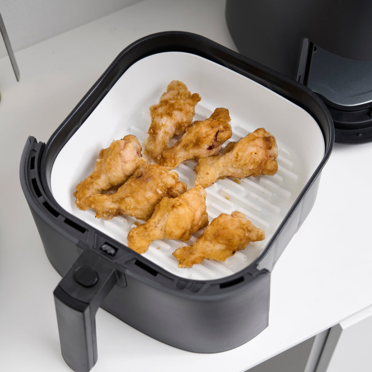 山崎実業 tower ノンフライヤーライナー タワー 21cm ( 4903208101615 タワーシリーズ ノンフライヤー ライナー 食洗機対応 シリコーン製 電子レンジOK 焦げ付き防止 ノンフライヤー用 シリコンライナー ) 【ブラック】 ブラック