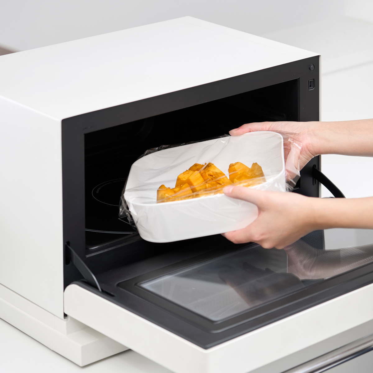 山崎実業 tower ノンフライヤーライナー タワー 21cm ( 4903208101615 タワーシリーズ ノンフライヤー ライナー 食洗機対応 シリコーン製 電子レンジOK 焦げ付き防止 ノンフライヤー用 シリコンライナー ) 【ブラック】 ブラック