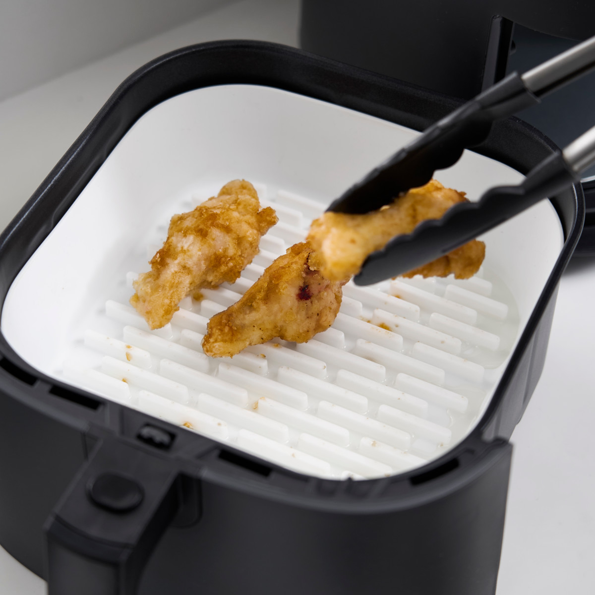 山崎実業 tower ノンフライヤーライナー タワー 21cm ( 4903208101615 タワーシリーズ ノンフライヤー ライナー 食洗機対応 シリコーン製 電子レンジOK 焦げ付き防止 ノンフライヤー用 シリコンライナー ) 【ブラック】 ブラック