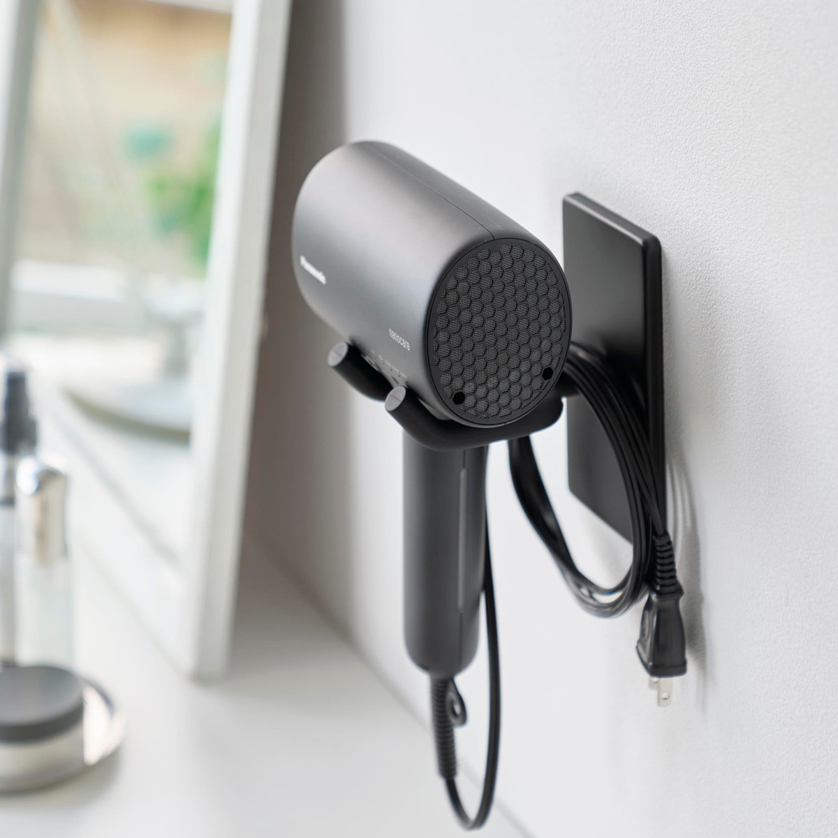 山崎実業 tower ウォール角度調節ドライヤーホルダー タワー 石こうボード壁対応 ( 4903208101042 タワーシリーズ 角度調節ドライヤーホルダー 角度調節可能 石こうボード壁 ドライヤーホルダー ハンズフリー ) 【ブラック】 ブラック