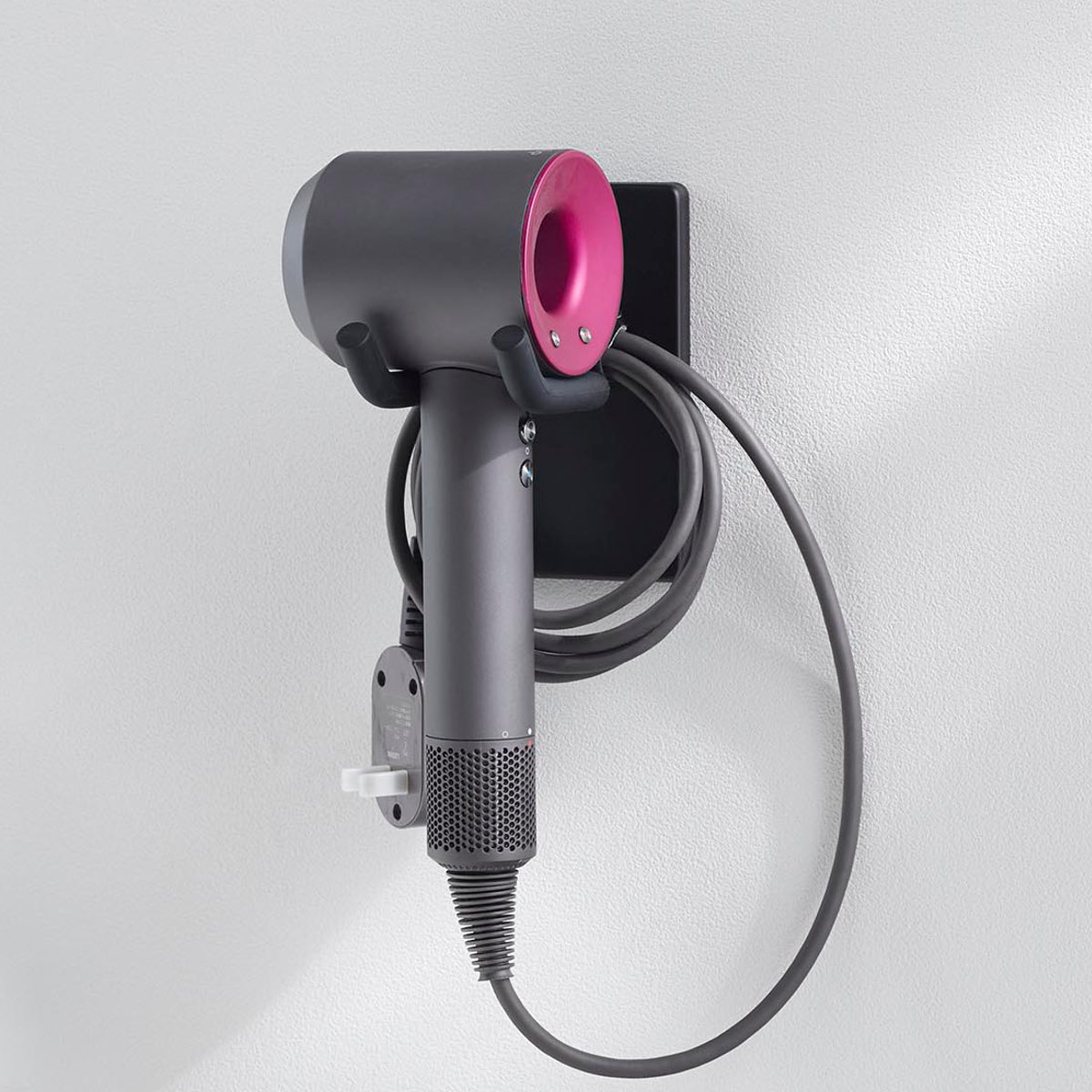 山崎実業 tower ウォール角度調節ドライヤーホルダー タワー 石こうボード壁対応 ( 4903208101042 タワーシリーズ 角度調節ドライヤーホルダー 角度調節可能 石こうボード壁 ドライヤーホルダー ハンズフリー ) 【ブラック】 ブラック