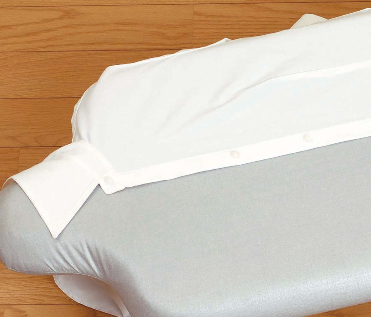 アイロン台 軽量人体型 アルミコート フック付き ( アイロン掛け 人体型 ハンガーフック アイロン 台 人型 作業台 スチールメッシュ構造 アルミ 軽量 ハンガー フック クローゼット 収納 山崎実業 山実 )