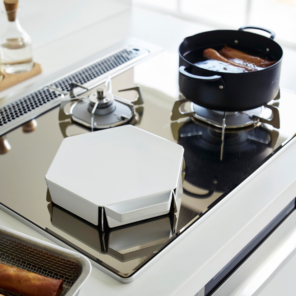 山崎実業 tower 立てて置ける五徳カバー タワー 2個セット ( 4903208014137 タワーシリーズ 五徳カバー コンロカバー ガスコンロカバー カバー コンロ用カバー コンパクト レンジカバー 2個 ) 【ホワイト】 ホワイト