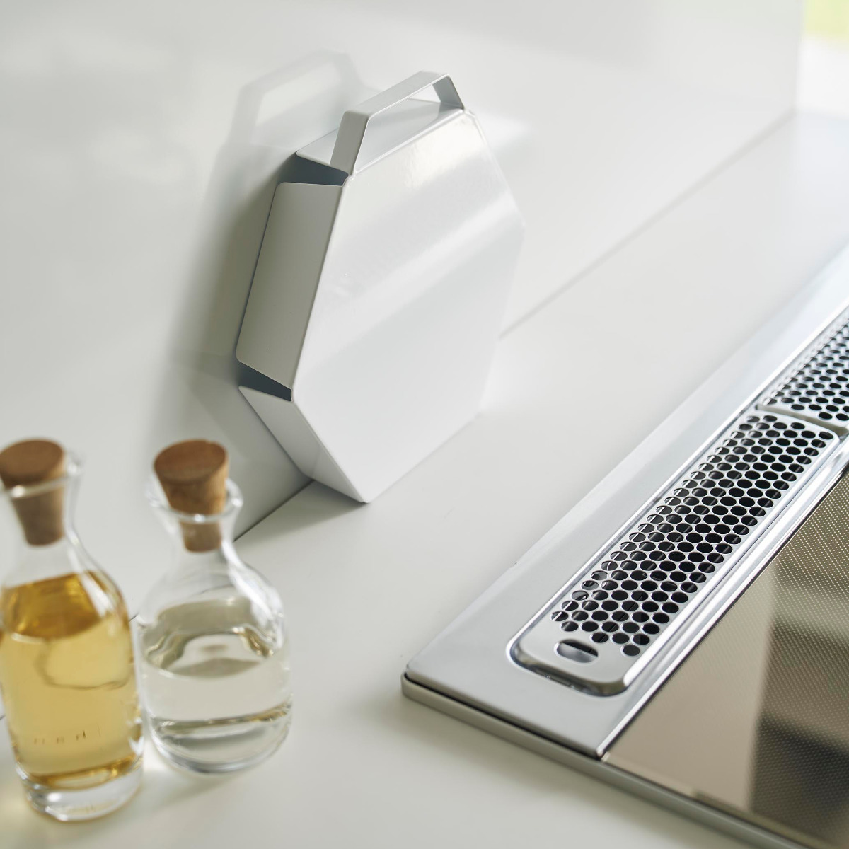 山崎実業 tower 立てて置ける五徳カバー タワー 2個セット ( 4903208014137 タワーシリーズ 五徳カバー コンロカバー ガスコンロカバー カバー コンロ用カバー コンパクト レンジカバー 2個 ) 【ホワイト】 ホワイト